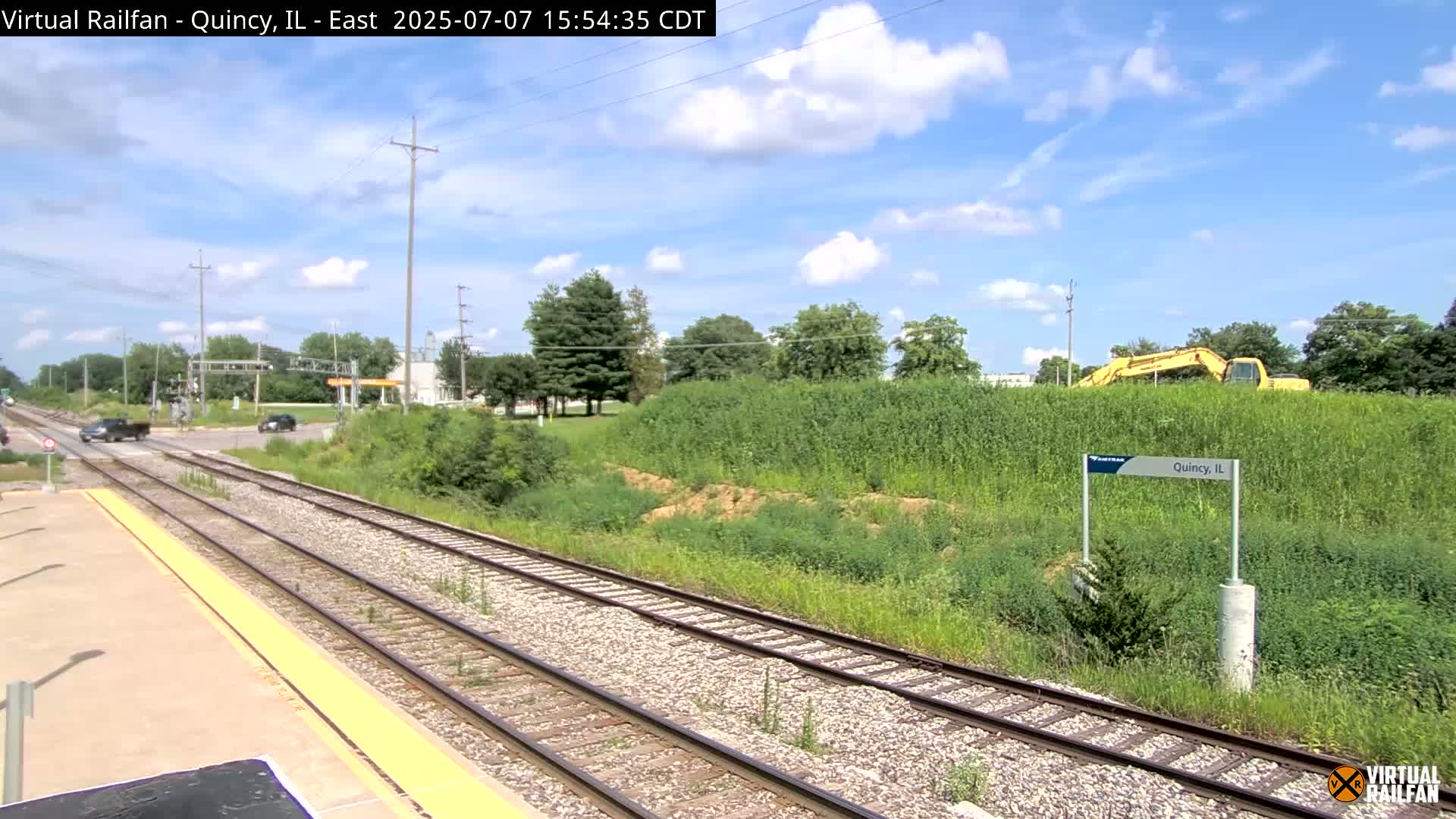 Quincy Amtrak Station & Railroad Crossing Live Cam - Quincy, Adams, Illinois, USA