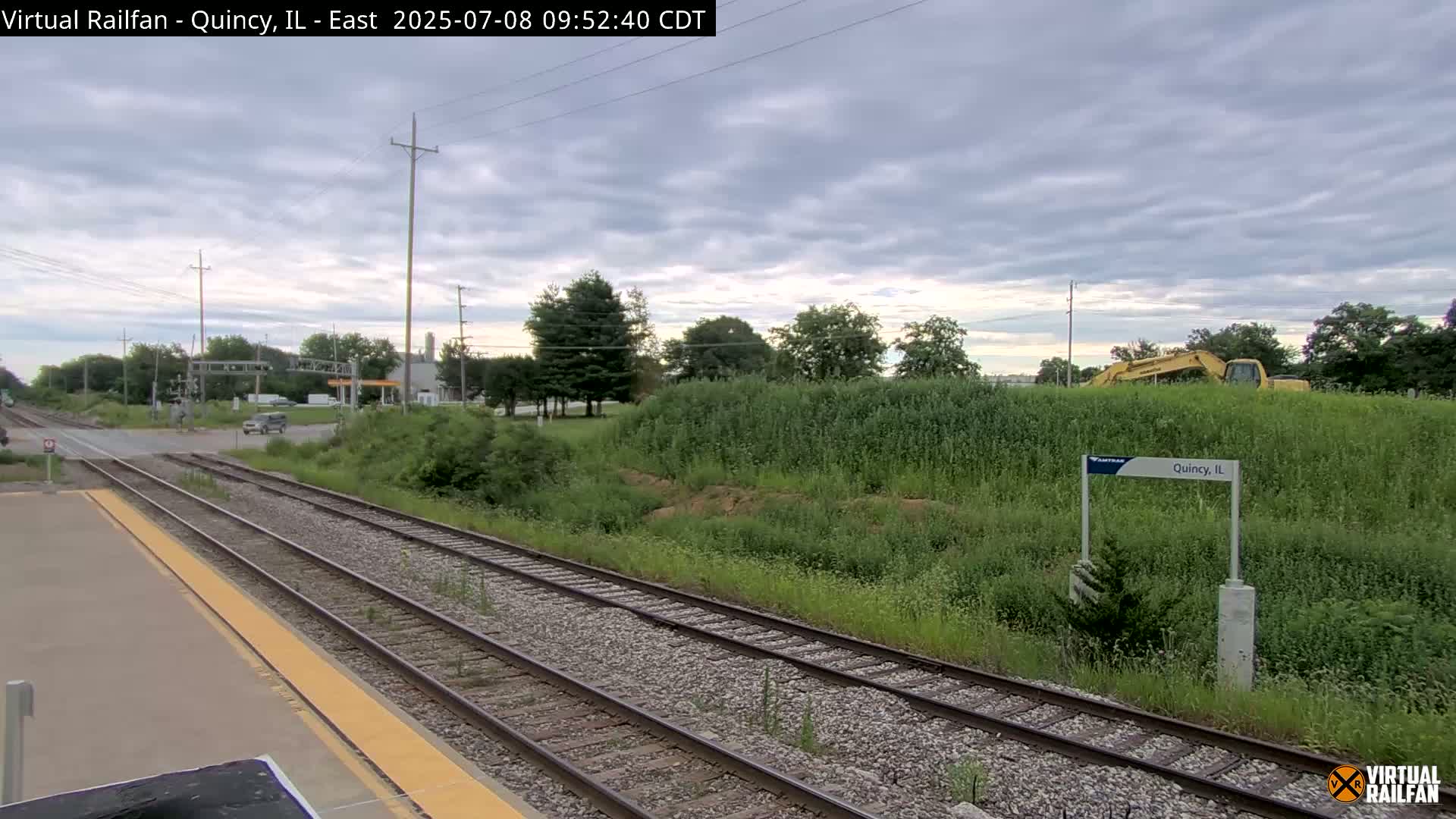 Quincy Amtrak Station & Railroad Crossing Live Cam - Quincy, Adams, Illinois, USA