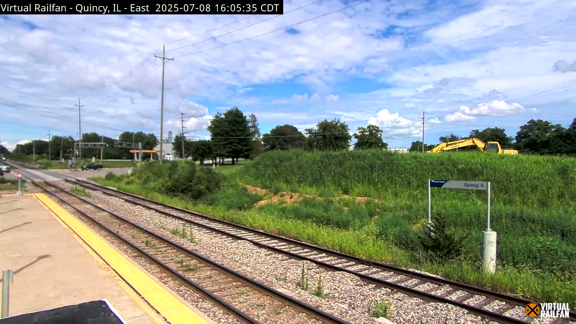 Quincy Amtrak Station & Railroad Crossing Live Cam - Quincy, Adams, Illinois, USA