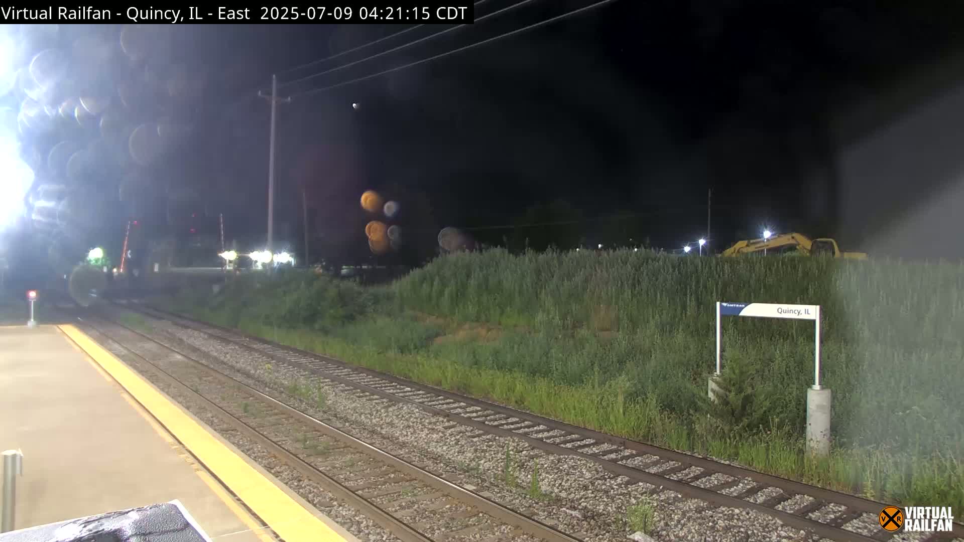 Quincy Amtrak Station & Railroad Crossing Live Cam - Quincy, Adams, Illinois, USA