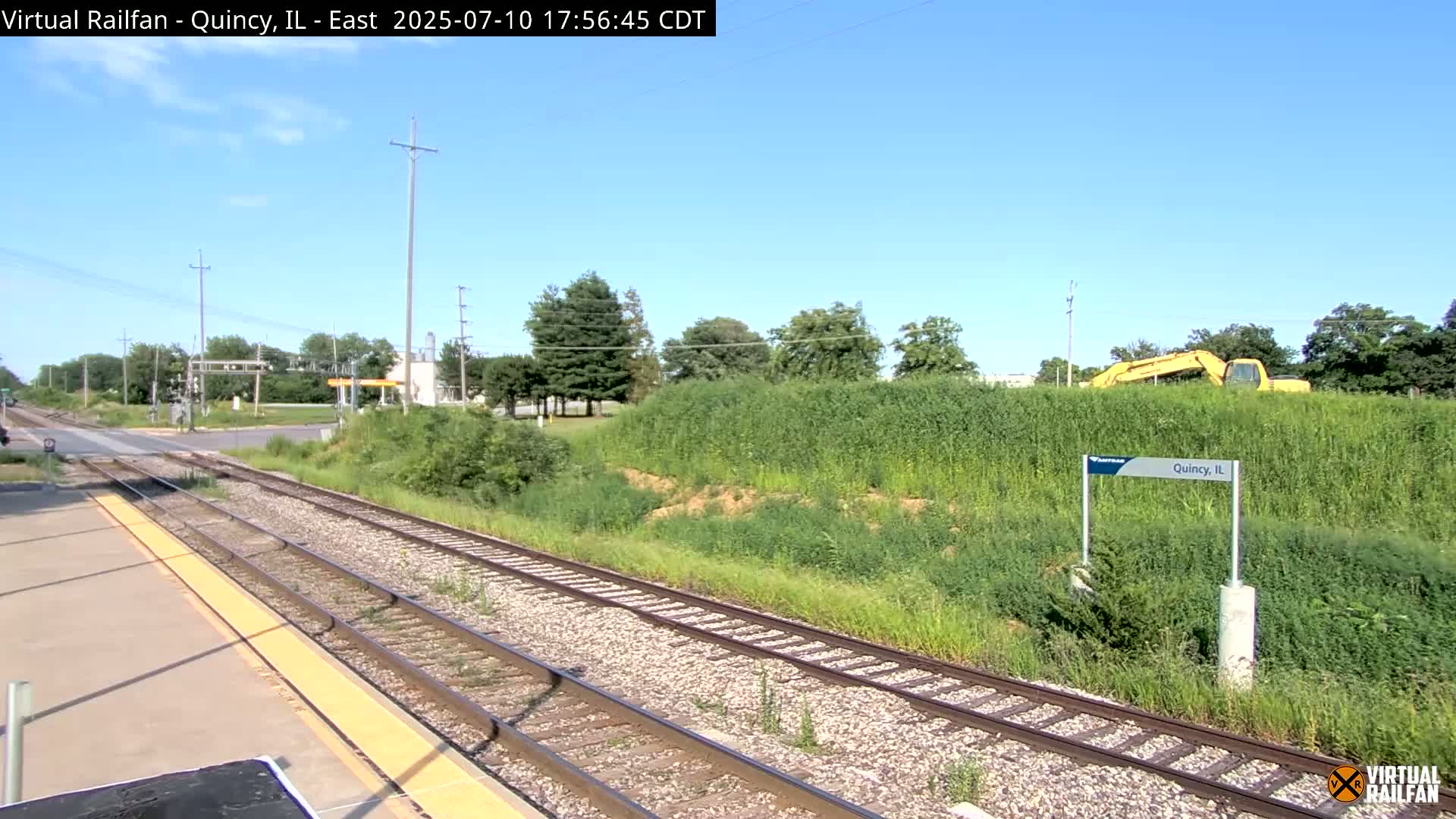 Quincy Amtrak Station & Railroad Crossing Live Cam - Quincy, Adams, Illinois, USA