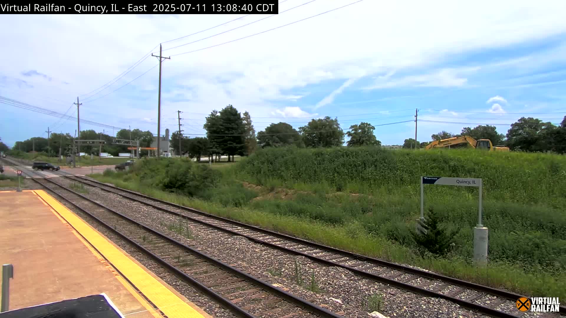 Quincy Amtrak Station & Railroad Crossing Live Cam - Quincy, Adams, Illinois, USA