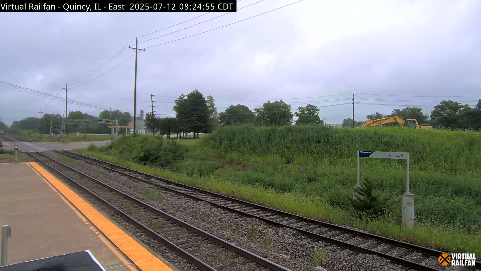 Quincy Amtrak Station & Railroad Crossing Live Cam - Quincy, Adams, Illinois, USA