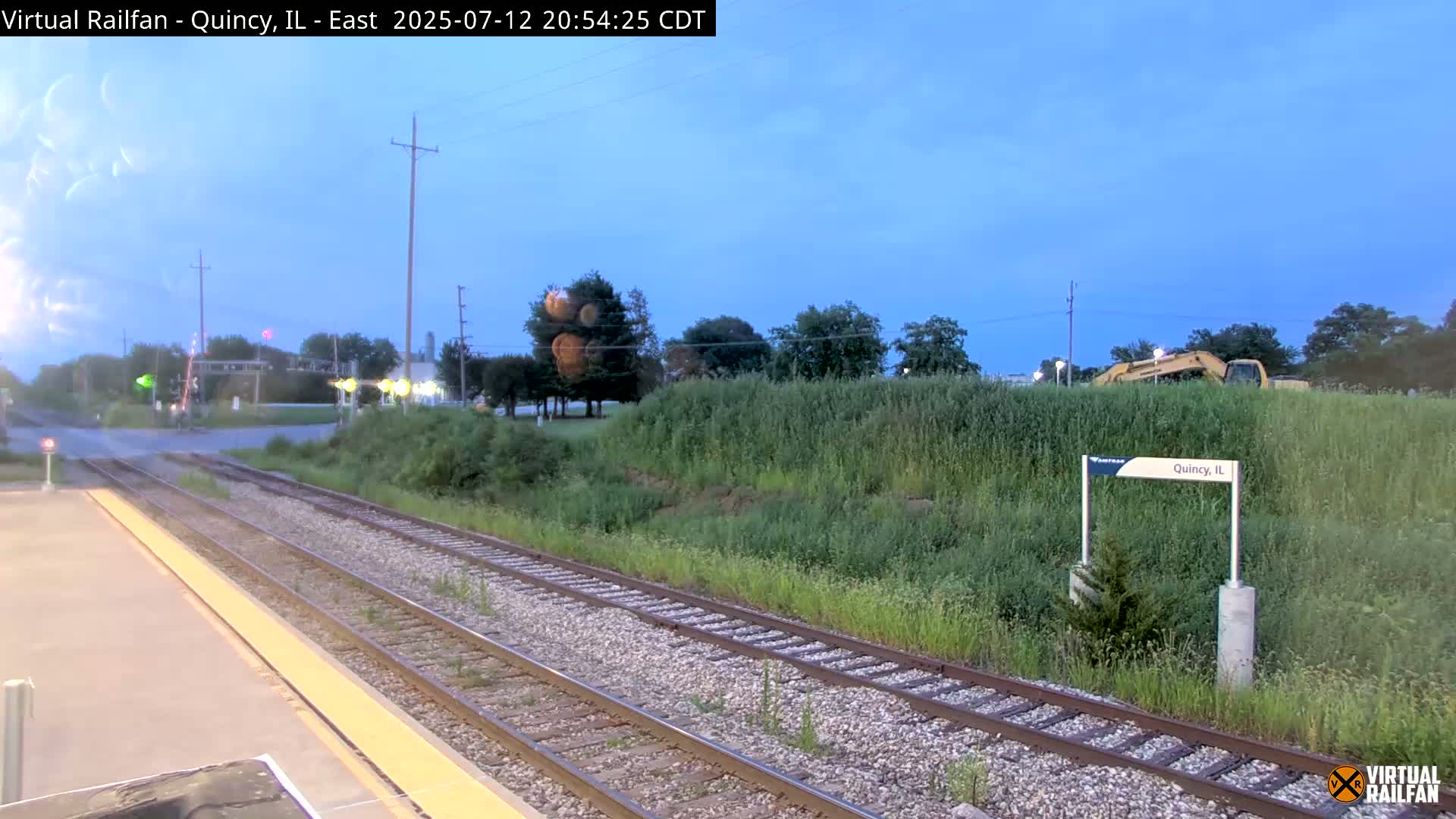 Quincy Amtrak Station & Railroad Crossing Live Cam - Quincy, Adams, Illinois, USA