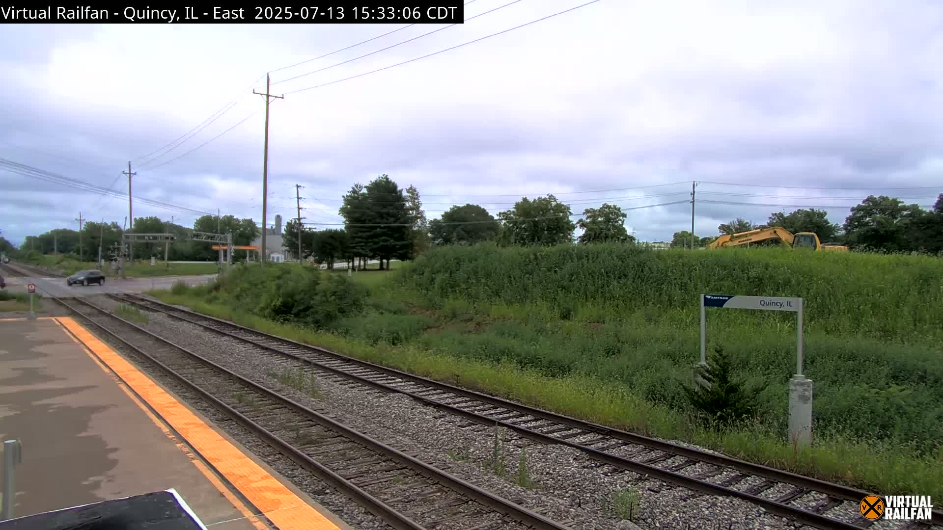 Quincy Amtrak Station & Railroad Crossing Live Cam - Quincy, Adams, Illinois, USA