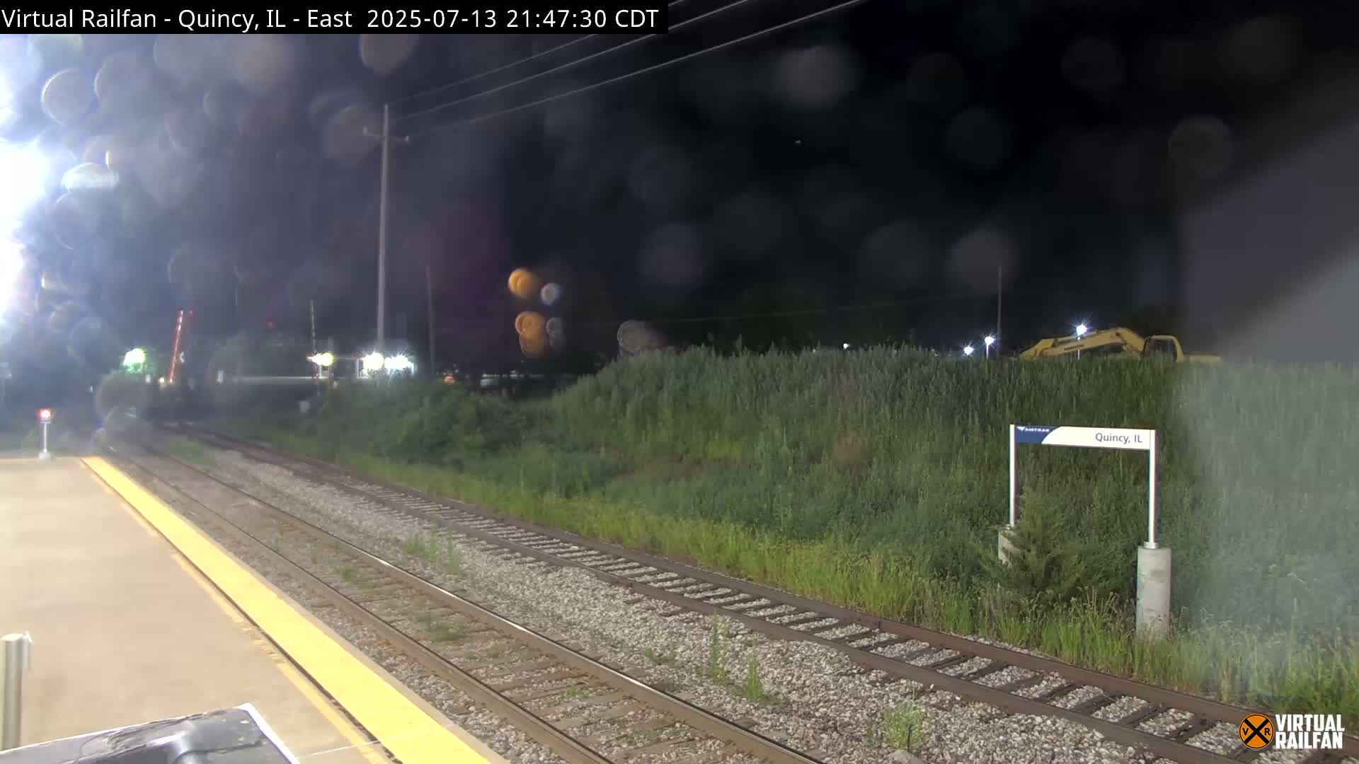 Quincy Amtrak Station & Railroad Crossing Live Cam - Quincy, Adams, Illinois, USA