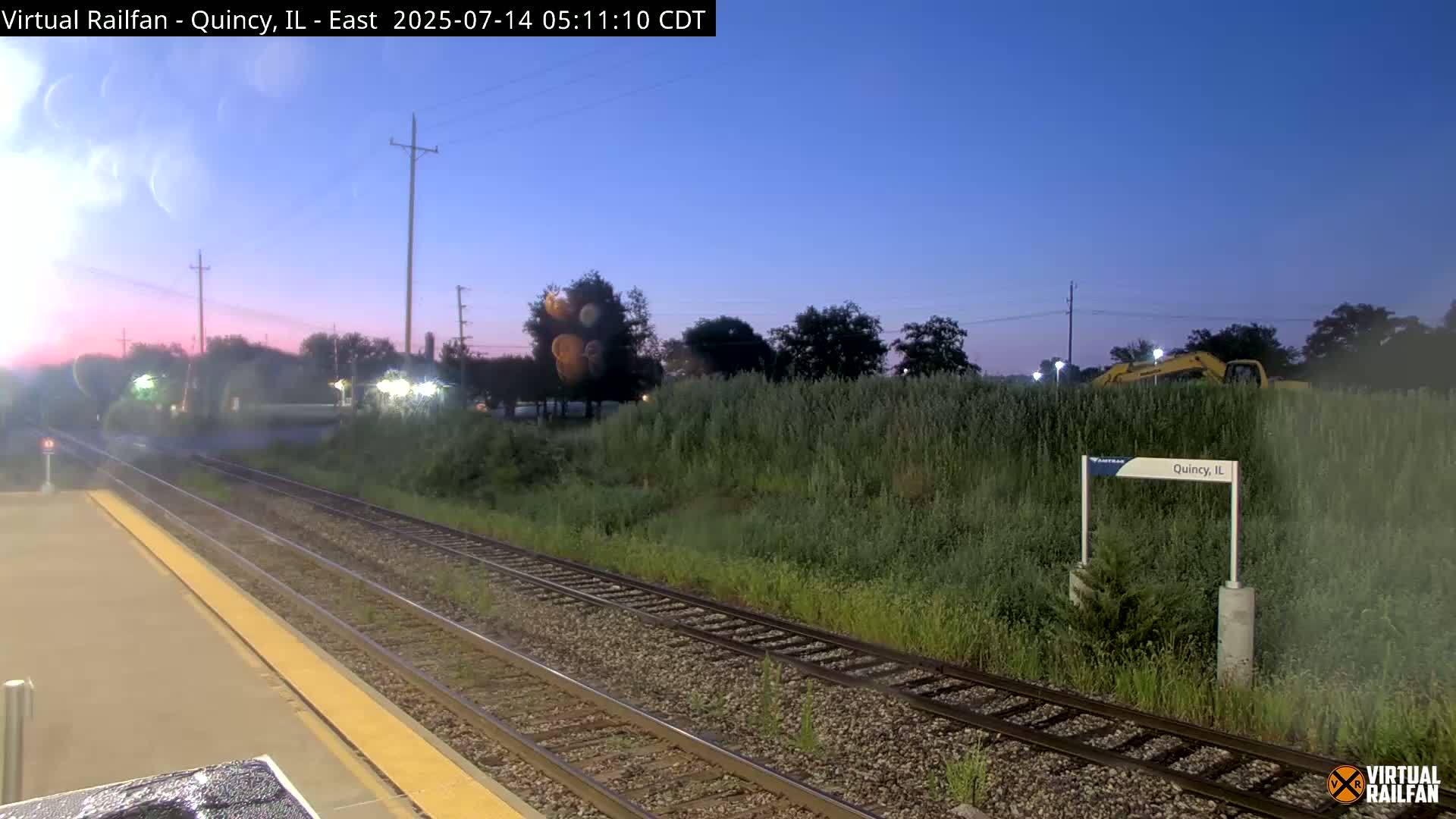 Quincy Amtrak Station & Railroad Crossing Live Cam - Quincy, Adams, Illinois, USA