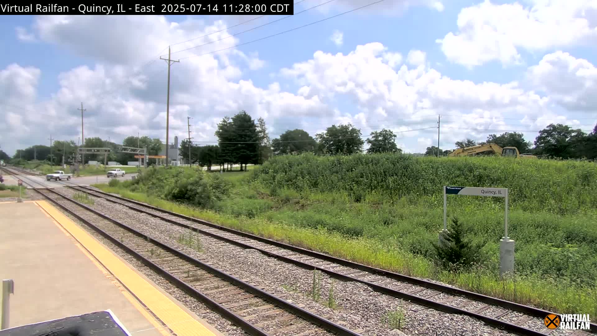 Quincy Amtrak Station & Railroad Crossing Live Cam - Quincy, Adams, Illinois, USA