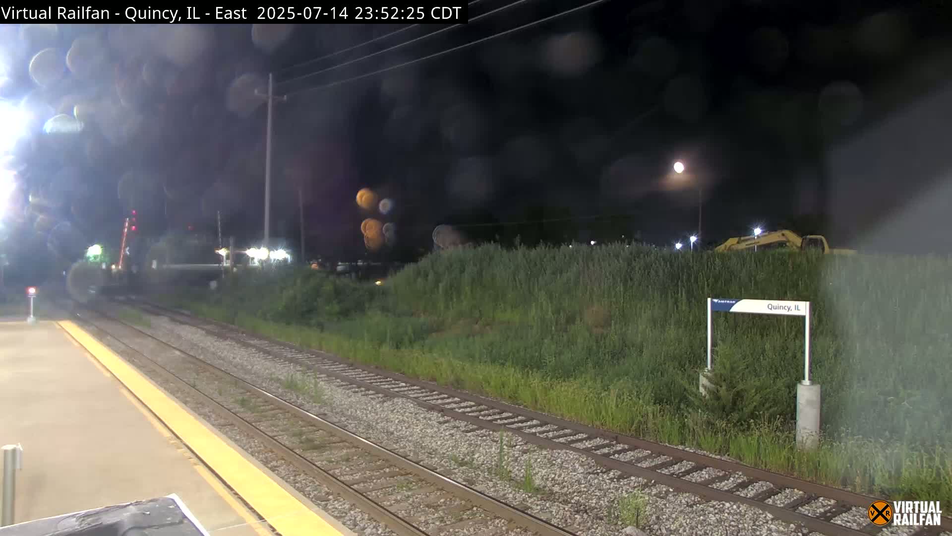 Quincy Amtrak Station & Railroad Crossing Live Cam - Quincy, Adams, Illinois, USA