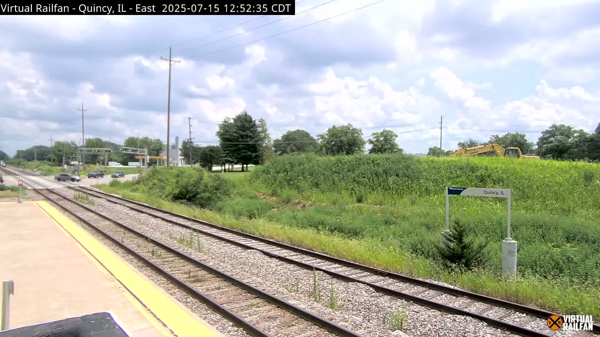 Quincy Amtrak Station & Railroad Crossing Live Cam - Quincy, Adams, Illinois, USA