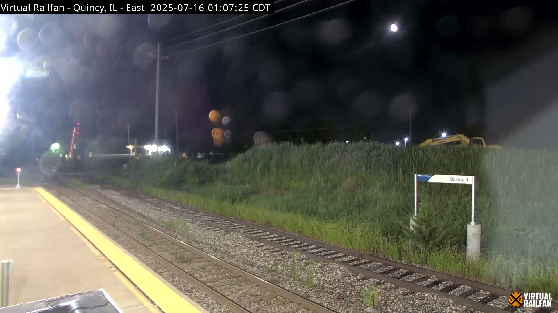 Quincy Amtrak Station & Railroad Crossing Live Cam - Quincy, Adams, Illinois, USA
