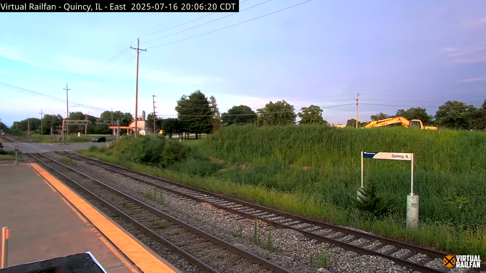 Quincy Amtrak Station & Railroad Crossing Live Cam - Quincy, Adams, Illinois, USA