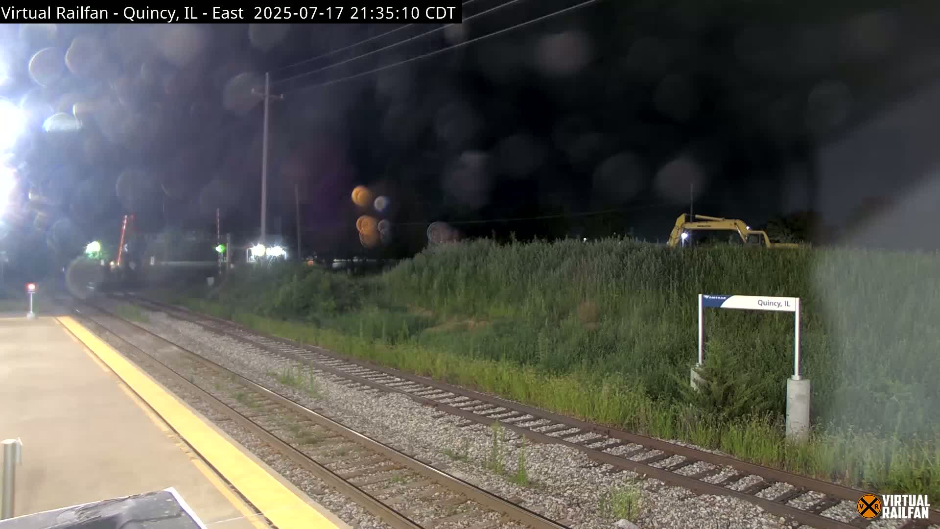 Quincy Amtrak Station & Railroad Crossing Live Cam - Quincy, Adams, Illinois, USA