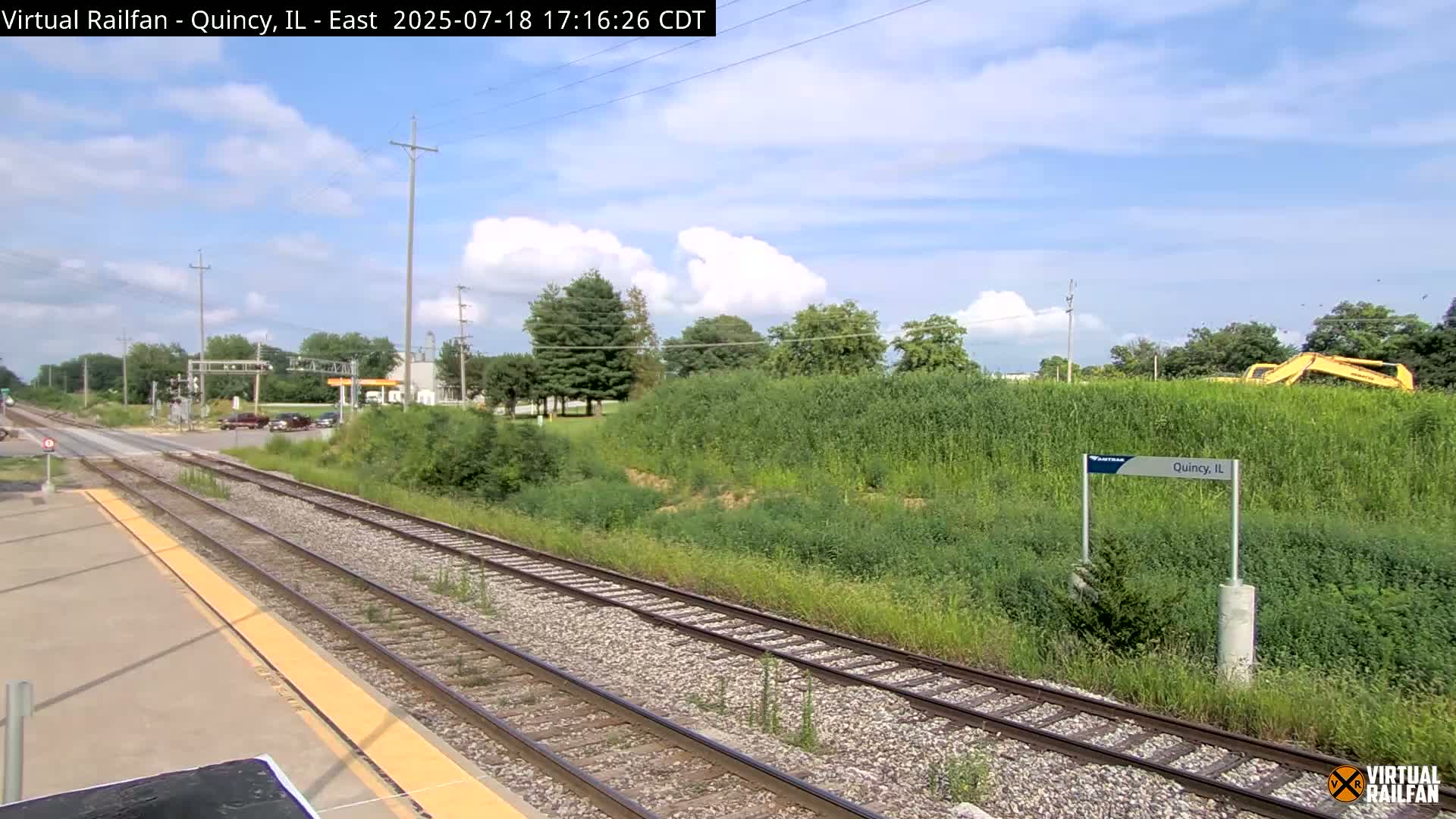 Quincy Amtrak Station & Railroad Crossing Live Cam - Quincy, Adams, Illinois, USA