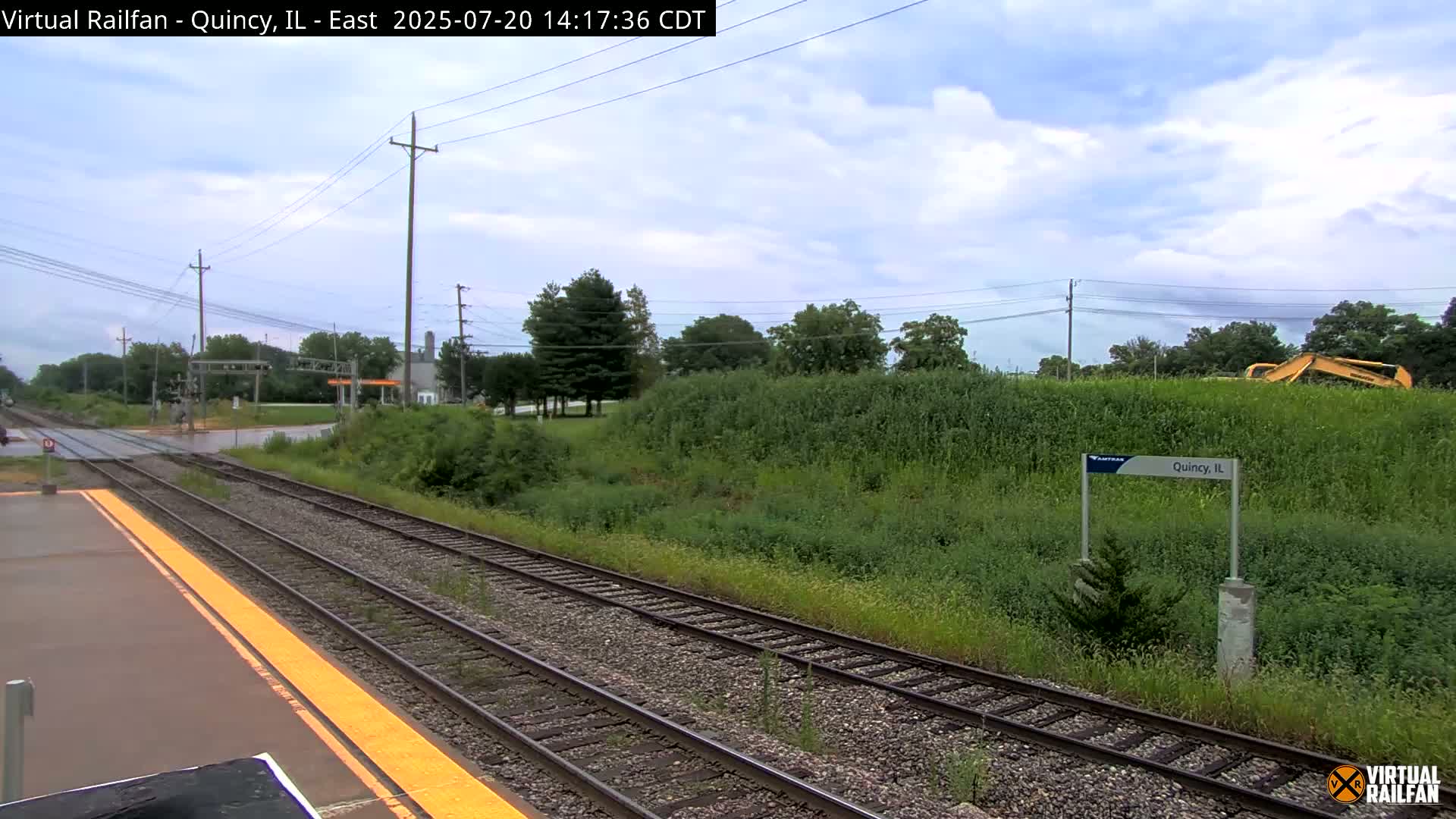Quincy Amtrak Station & Railroad Crossing Live Cam - Quincy, Adams, Illinois, USA