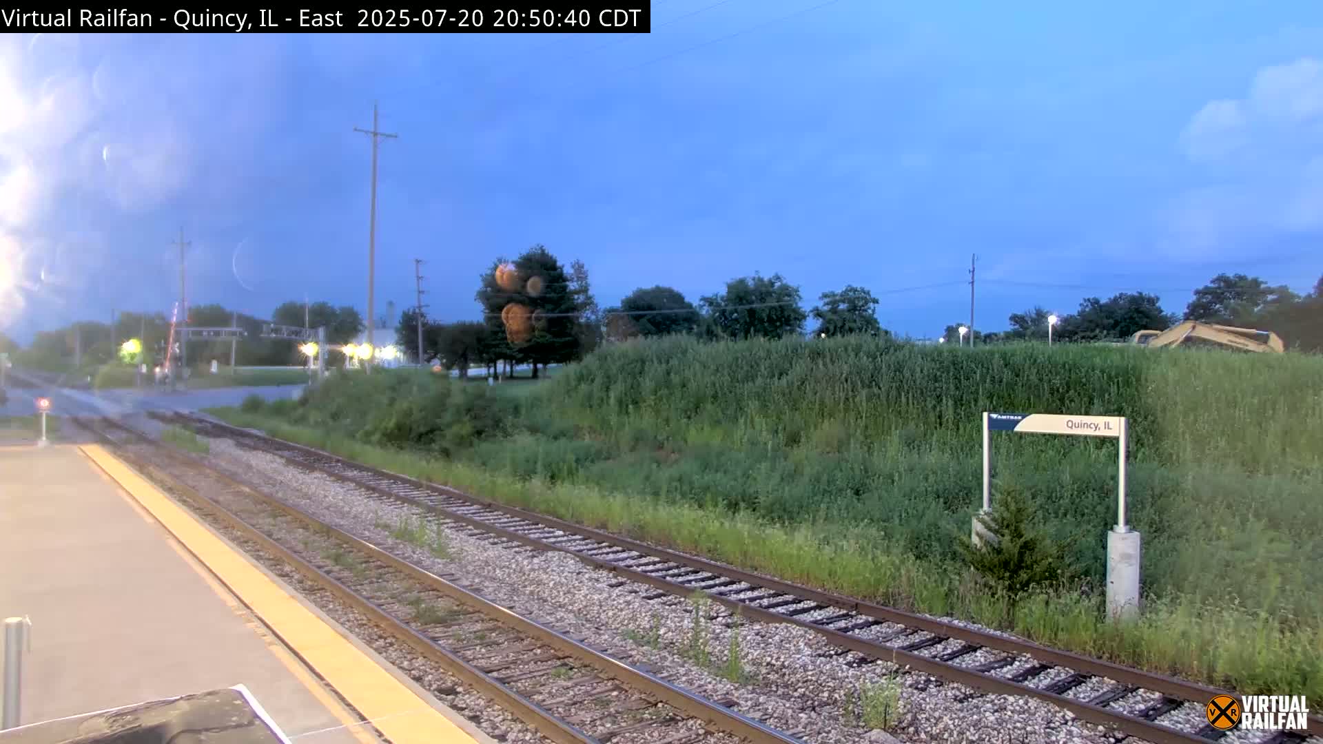Quincy Amtrak Station & Railroad Crossing Live Cam - Quincy, Adams, Illinois, USA