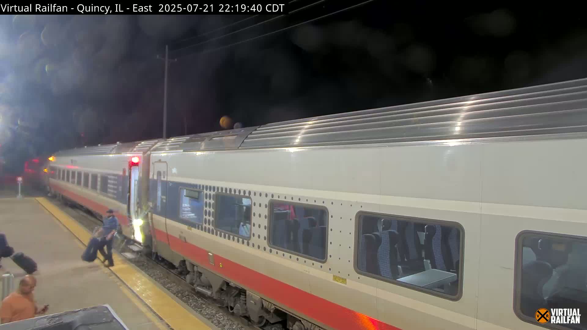 Quincy Amtrak Station & Railroad Crossing Live Cam - Quincy, Adams, Illinois, USA
