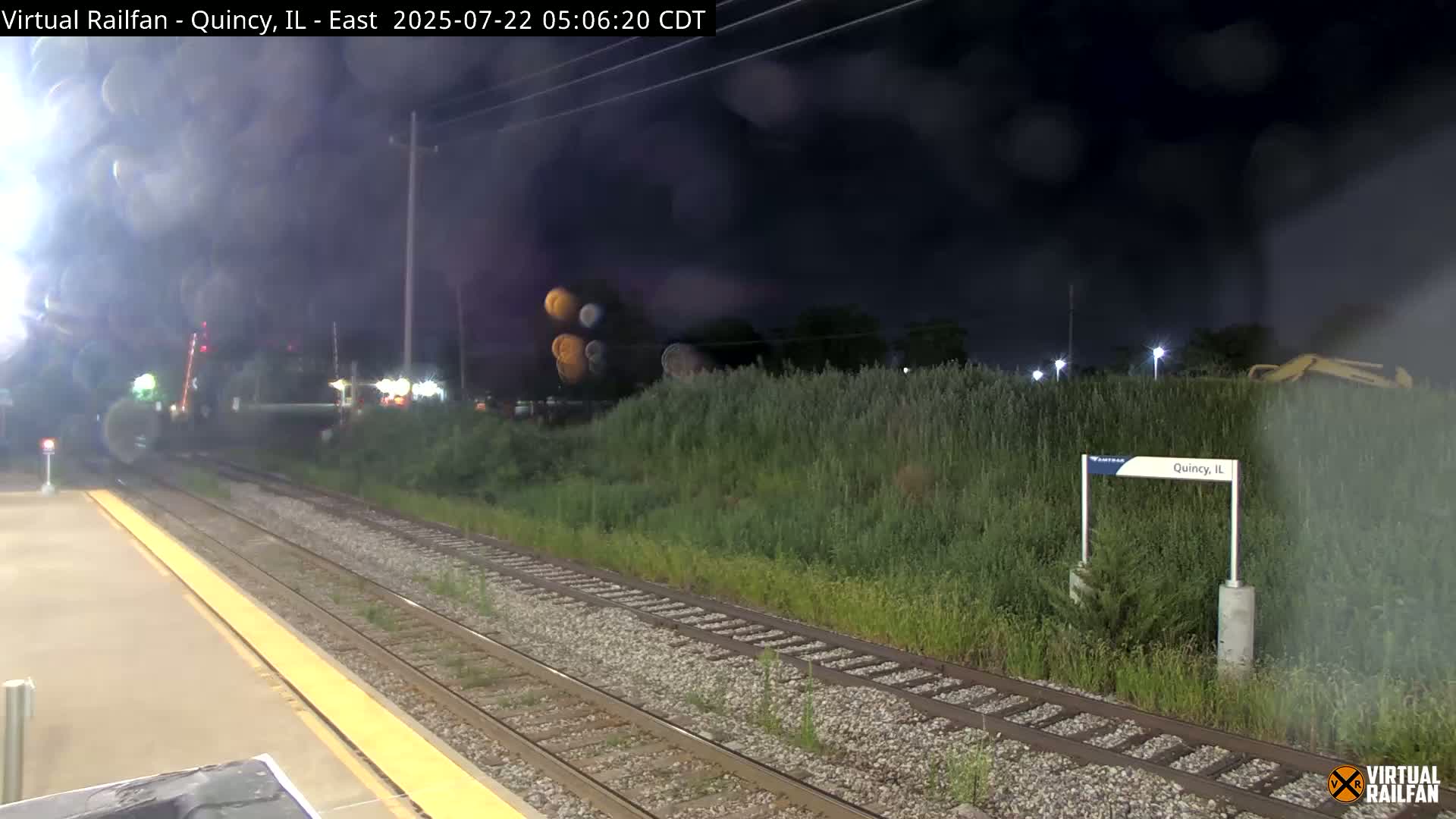 Quincy Amtrak Station & Railroad Crossing Live Cam - Quincy, Adams, Illinois, USA