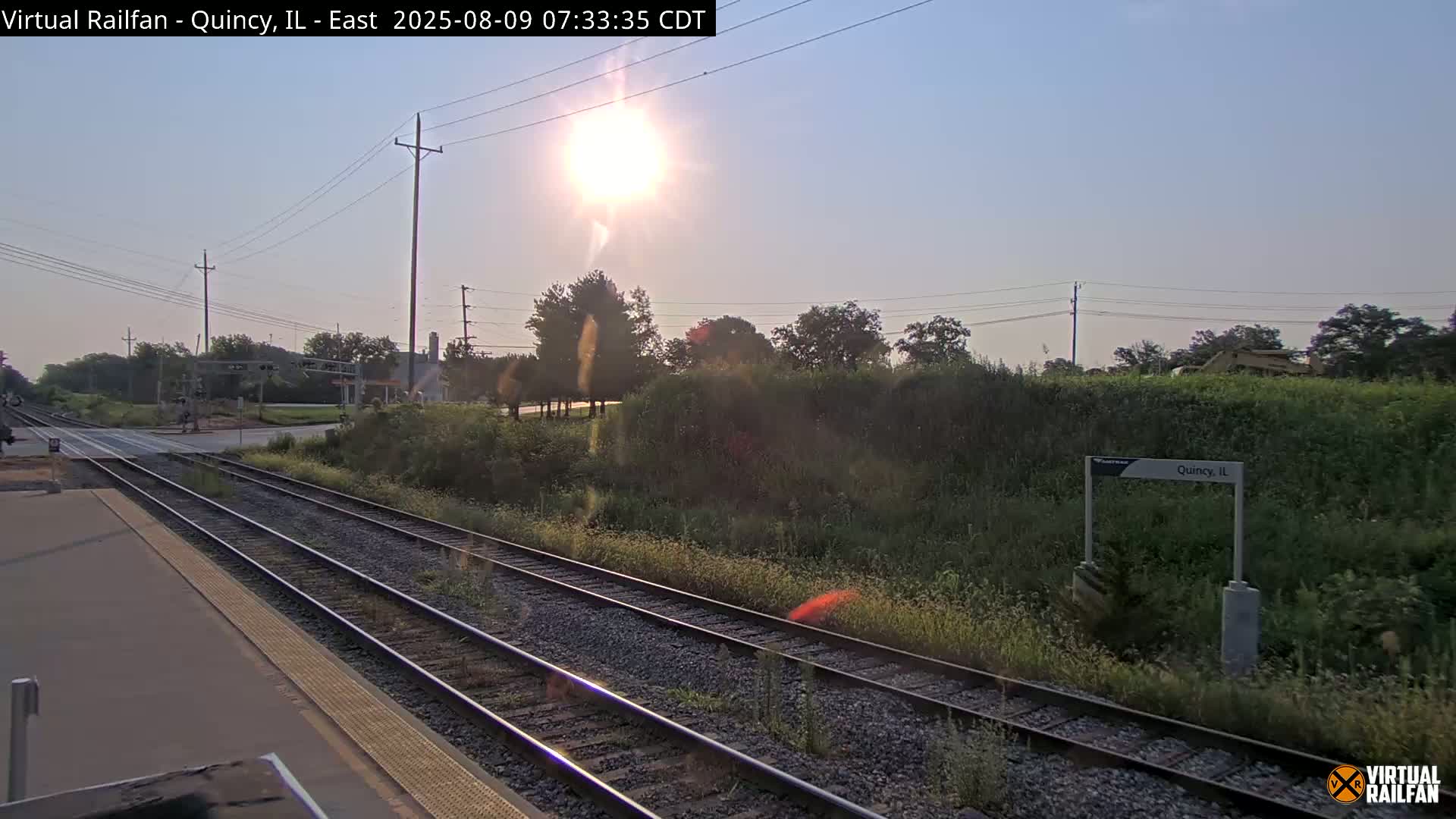 Quincy Amtrak Station & Railroad Crossing Live Cam - Quincy, Adams, Illinois, USA