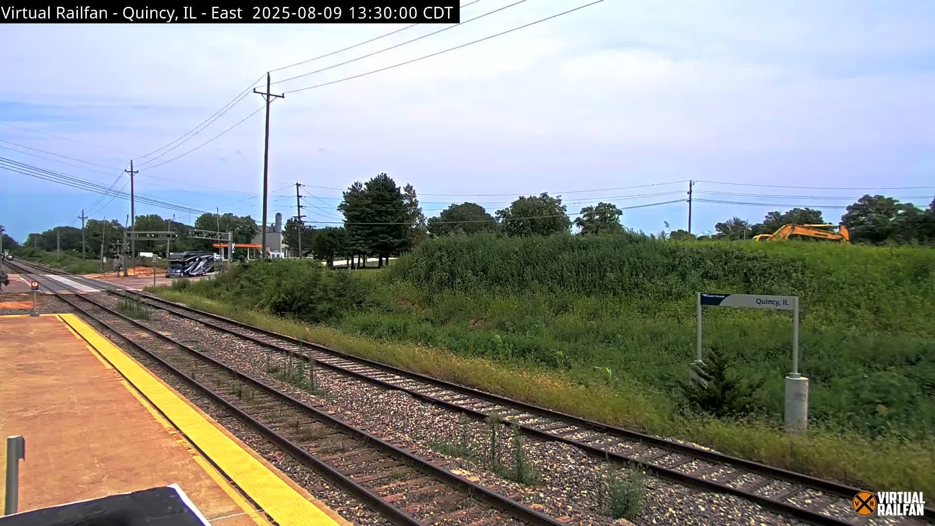 Quincy Amtrak Station & Railroad Crossing Live Cam - Quincy, Adams, Illinois, USA