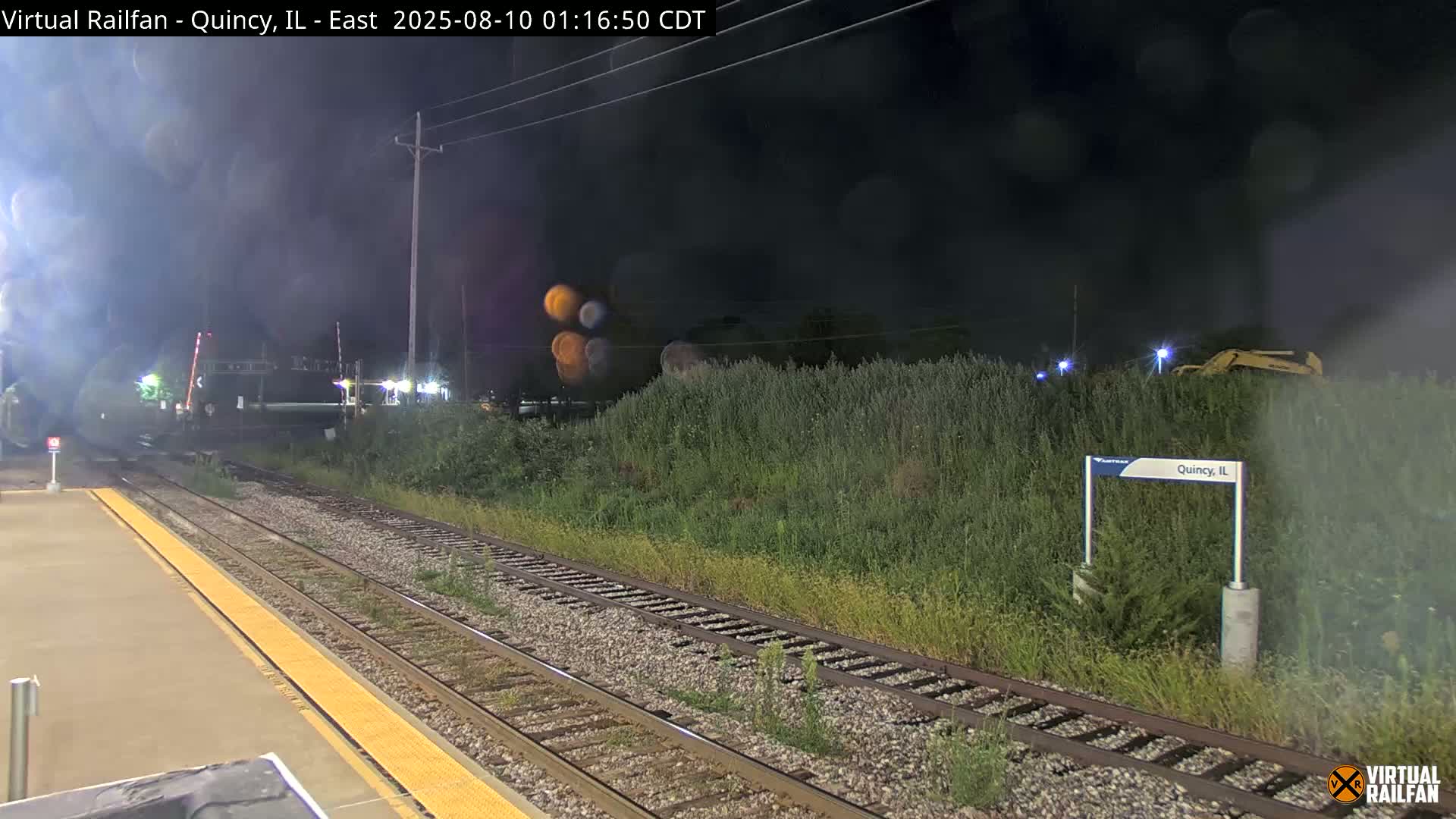 Quincy Amtrak Station & Railroad Crossing Live Cam - Quincy, Adams, Illinois, USA