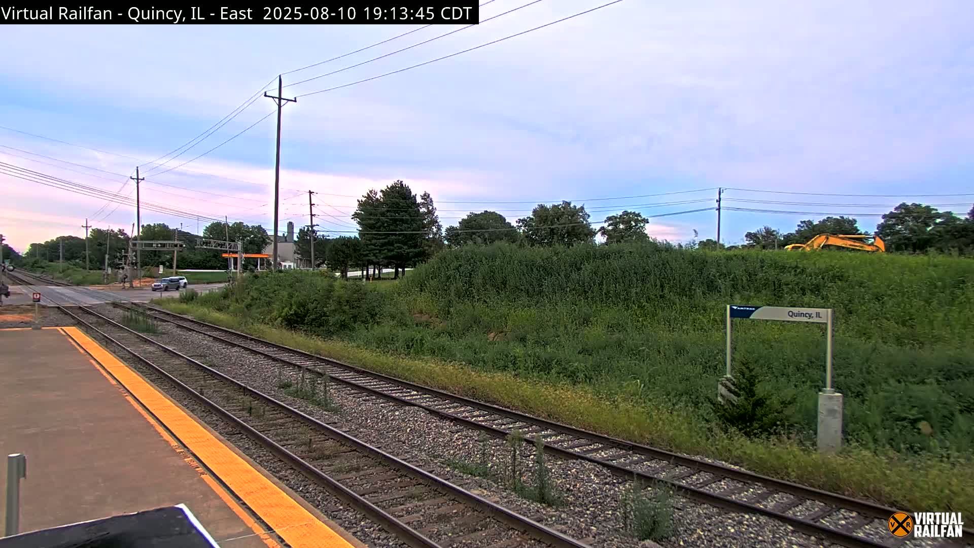 Quincy Amtrak Station & Railroad Crossing Live Cam - Quincy, Adams, Illinois, USA