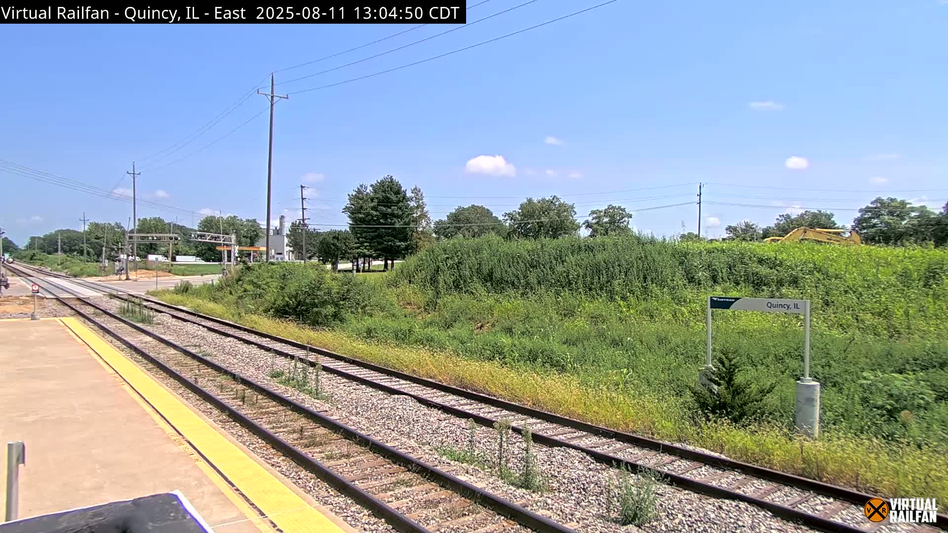 Quincy Amtrak Station & Railroad Crossing Live Cam - Quincy, Adams, Illinois, USA