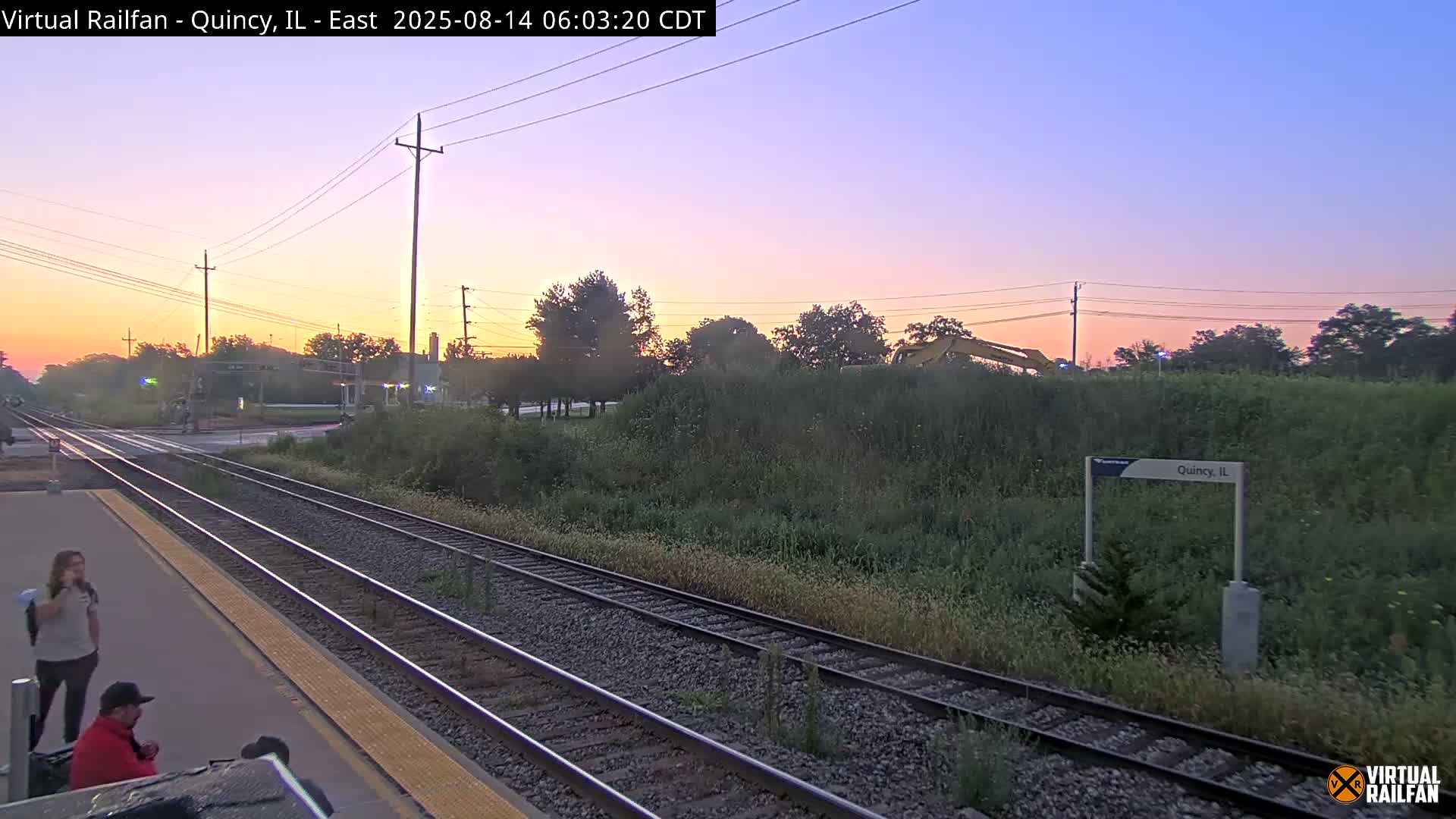 Quincy Amtrak Station & Railroad Crossing Live Cam - Quincy, Adams, Illinois, USA