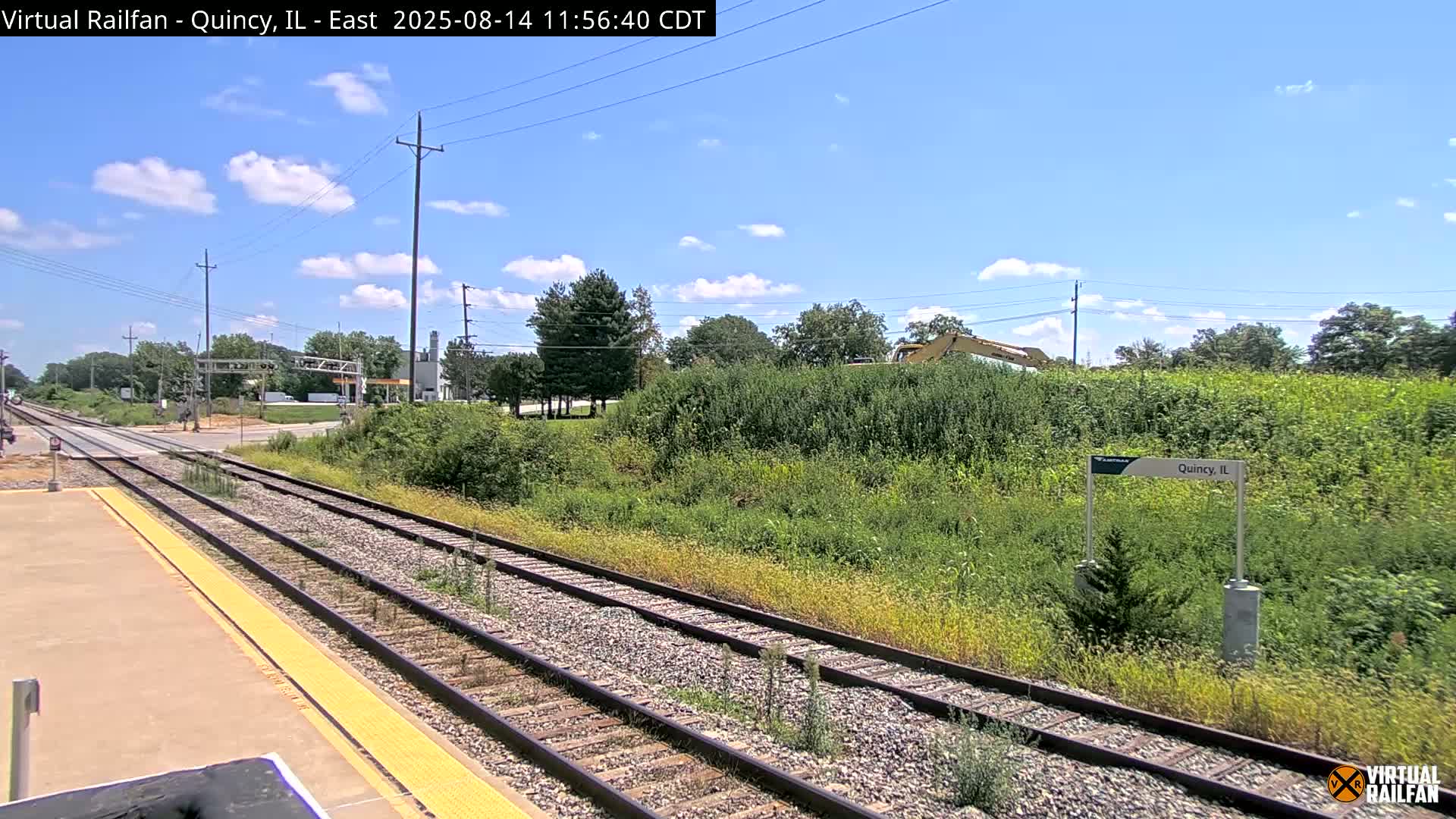Quincy Amtrak Station & Railroad Crossing Live Cam - Quincy, Adams, Illinois, USA