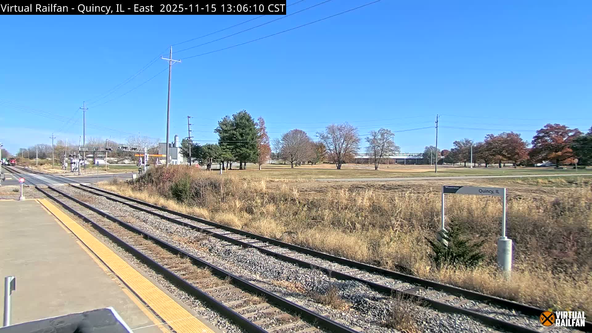 Quincy Amtrak Station & Railroad Crossing Live Cam - Quincy, Adams, Illinois, USA