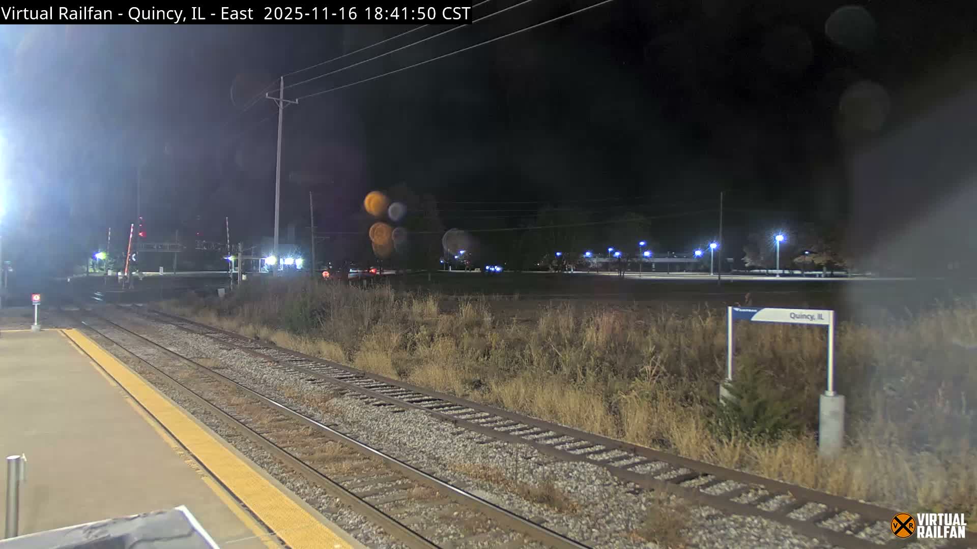 Quincy Amtrak Station & Railroad Crossing Live Cam - Quincy, Adams, Illinois, USA