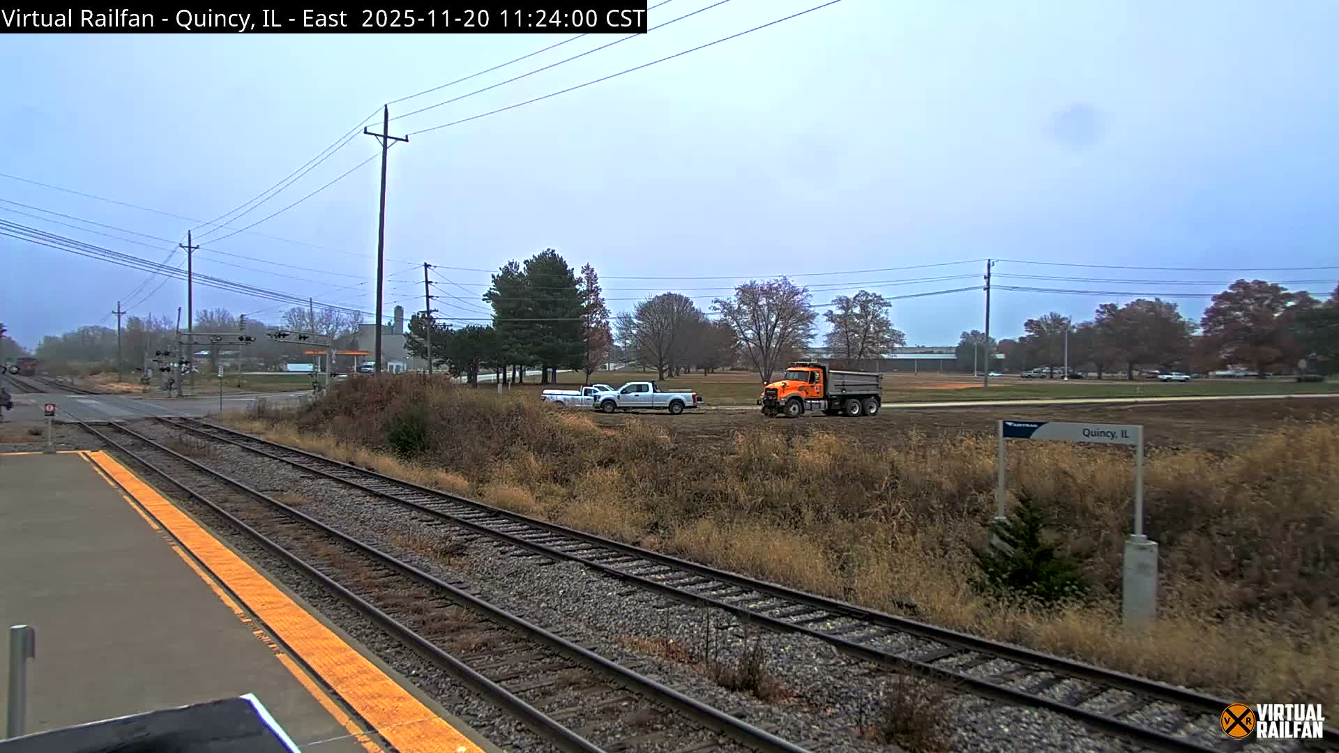 Quincy Amtrak Station & Railroad Crossing Live Cam - Quincy, Adams, Illinois, USA