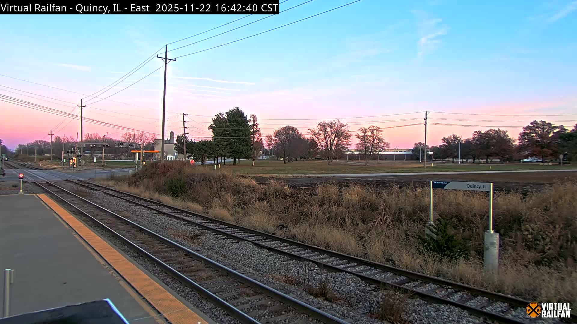 Quincy Amtrak Station & Railroad Crossing Live Cam - Quincy, Adams, Illinois, USA