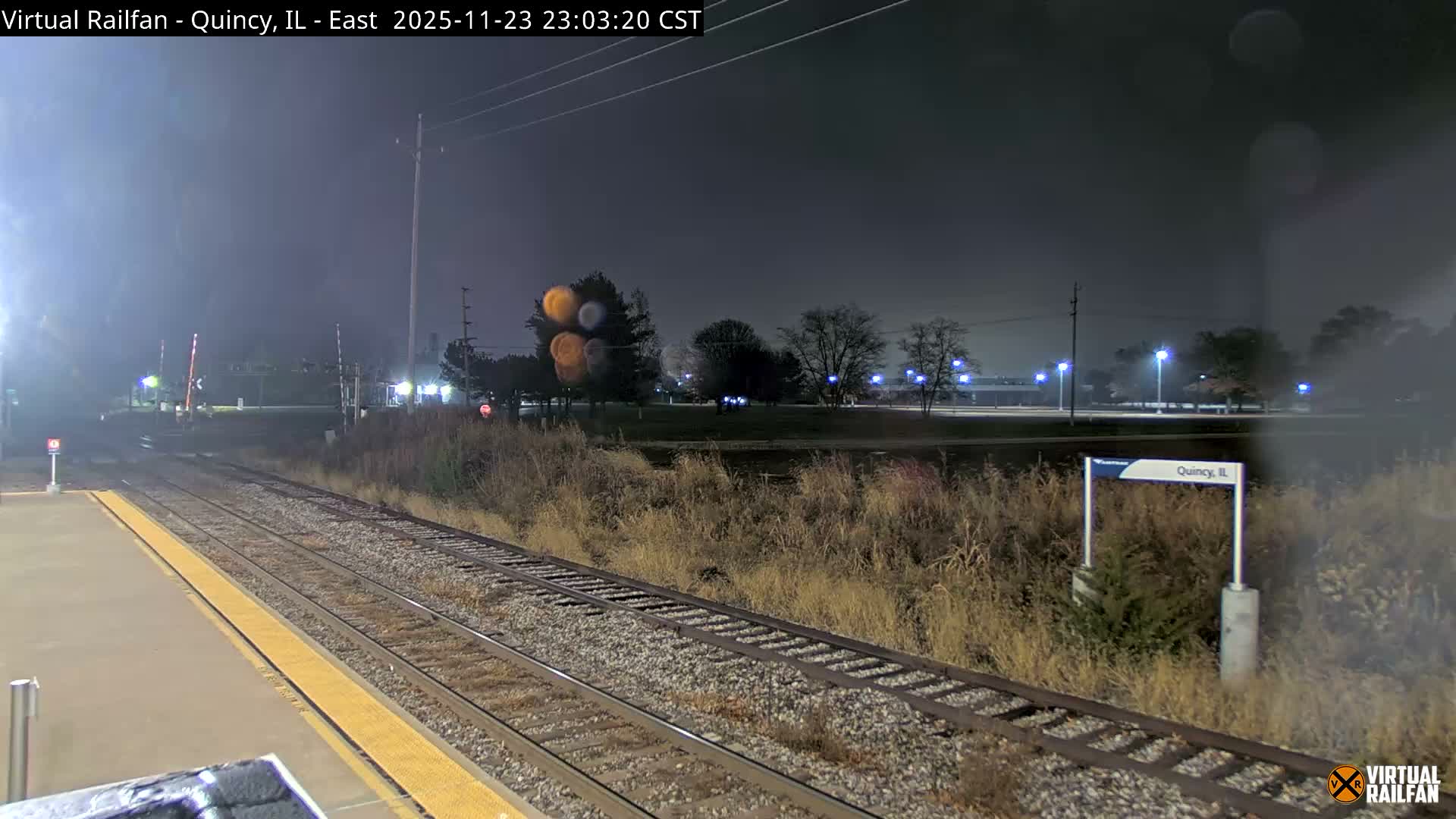 Quincy Amtrak Station & Railroad Crossing Live Cam - Quincy, Adams, Illinois, USA