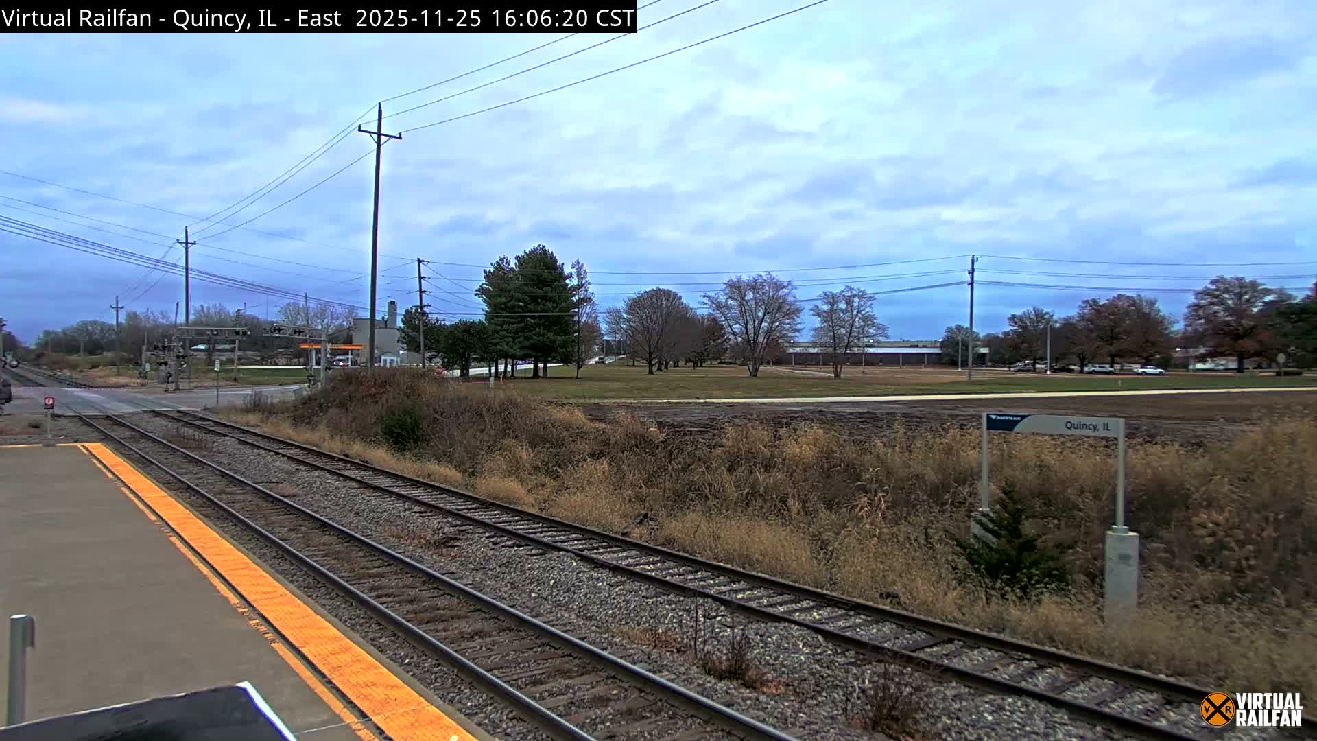 Quincy Amtrak Station & Railroad Crossing Live Cam - Quincy, Adams, Illinois, USA