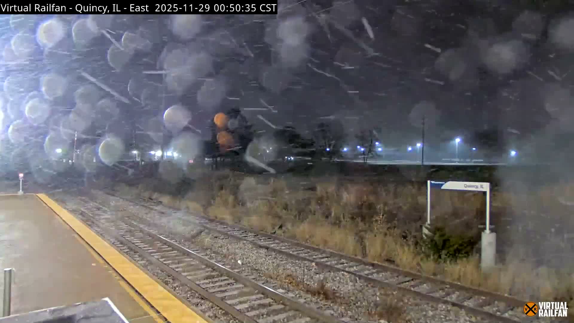 Quincy Amtrak Station & Railroad Crossing Live Cam - Quincy, Adams, Illinois, USA
