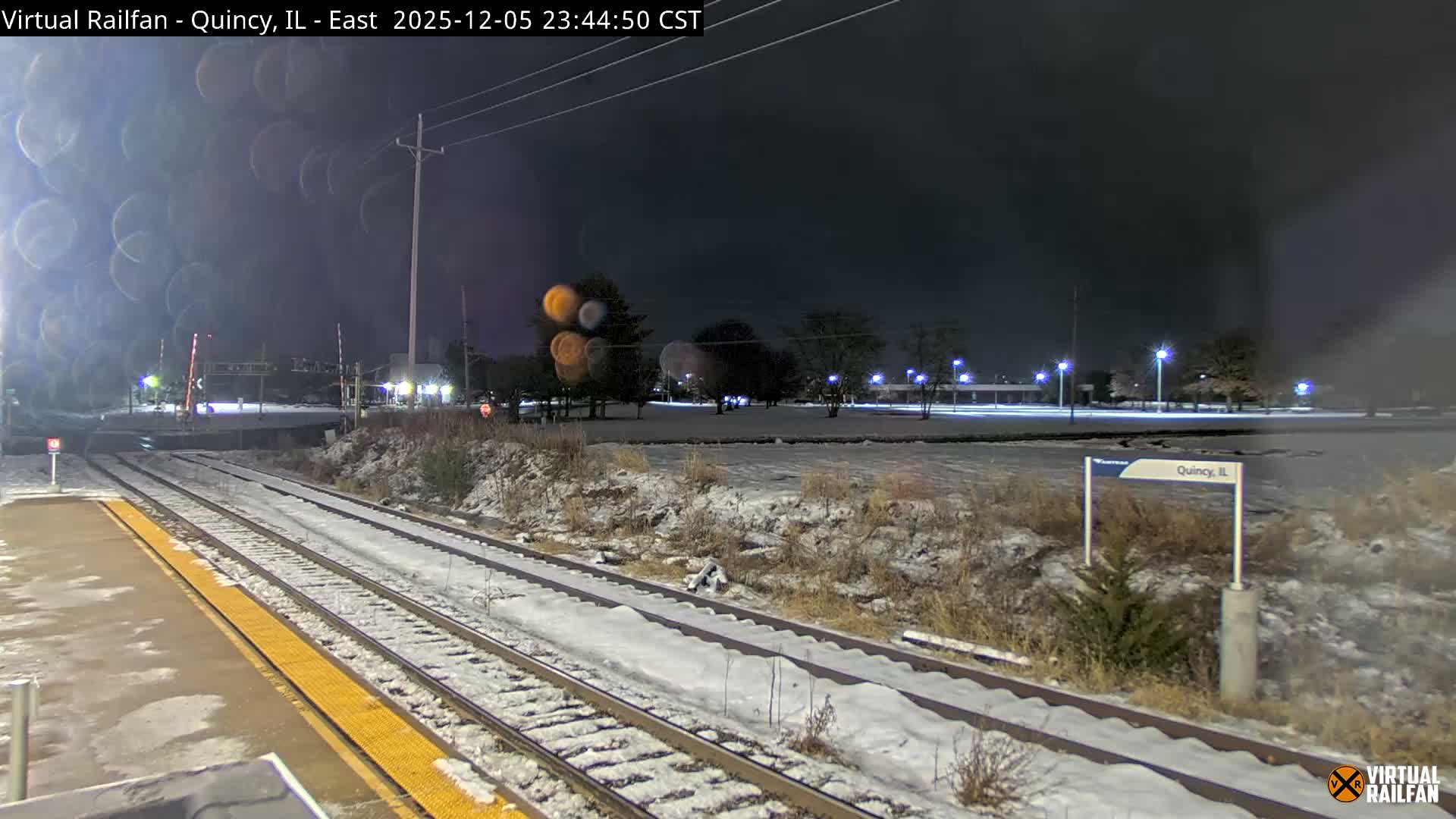 Quincy Amtrak Station & Railroad Crossing Live Cam - Quincy, Adams, Illinois, USA