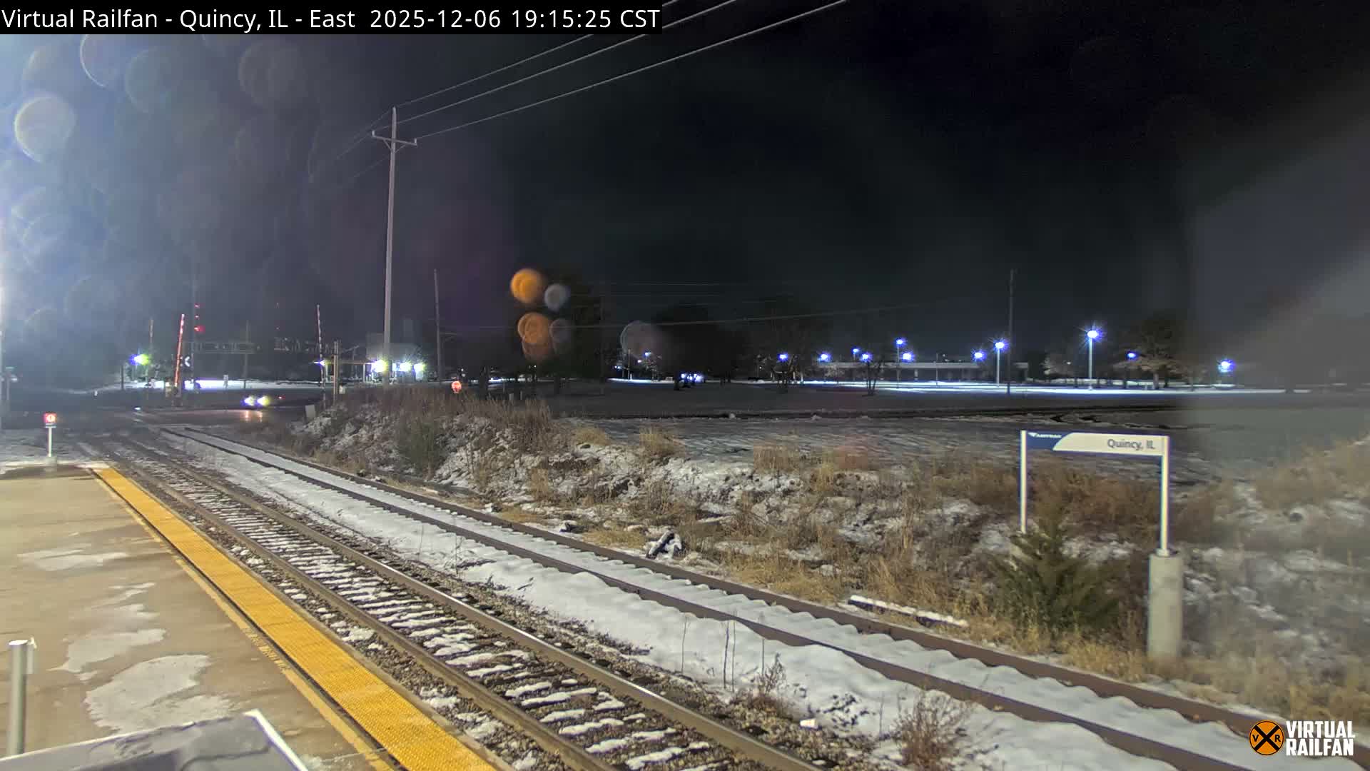 Quincy Amtrak Station & Railroad Crossing Live Cam - Quincy, Adams, Illinois, USA