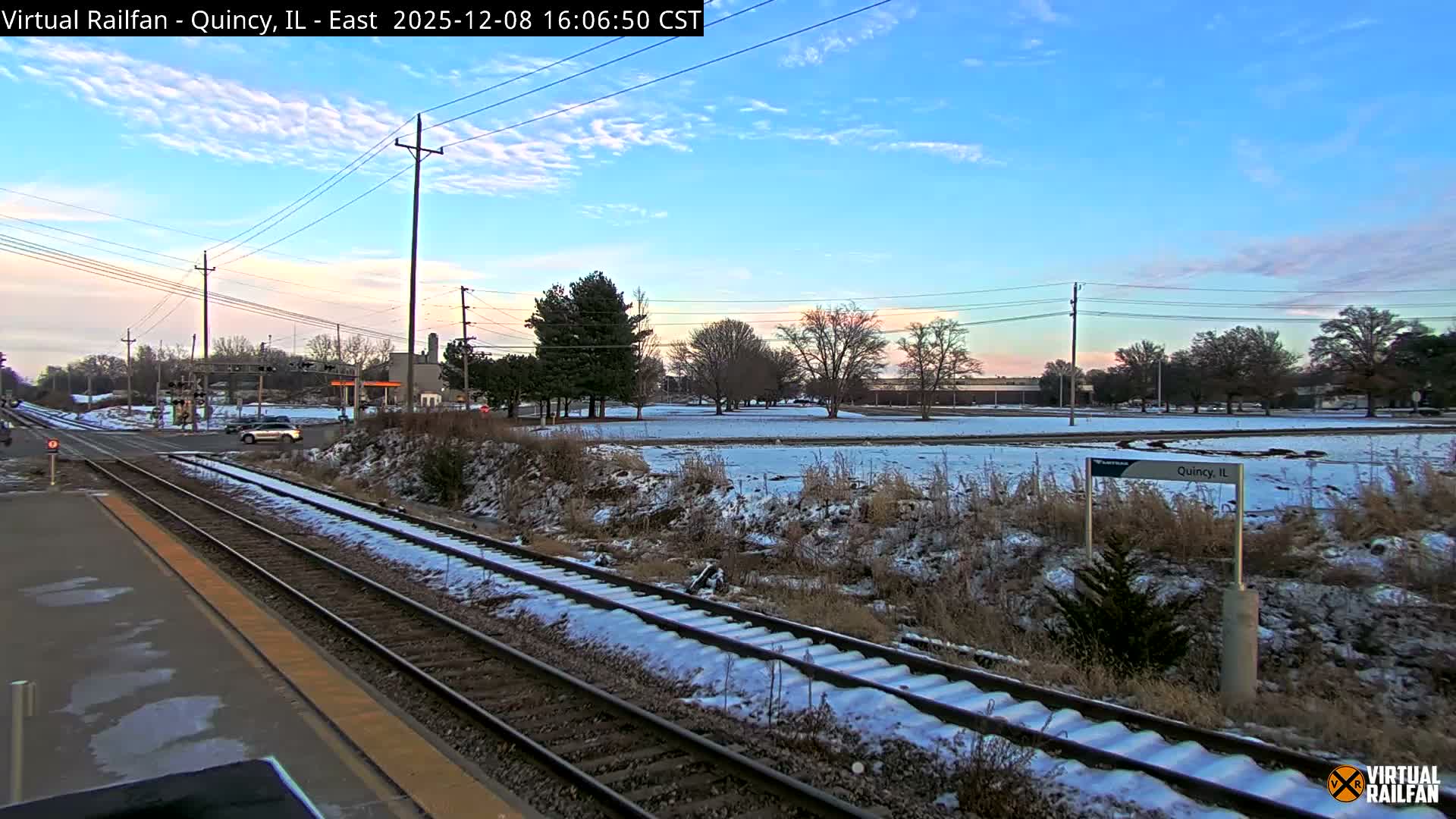 Quincy Amtrak Station & Railroad Crossing Live Cam - Quincy, Adams, Illinois, USA