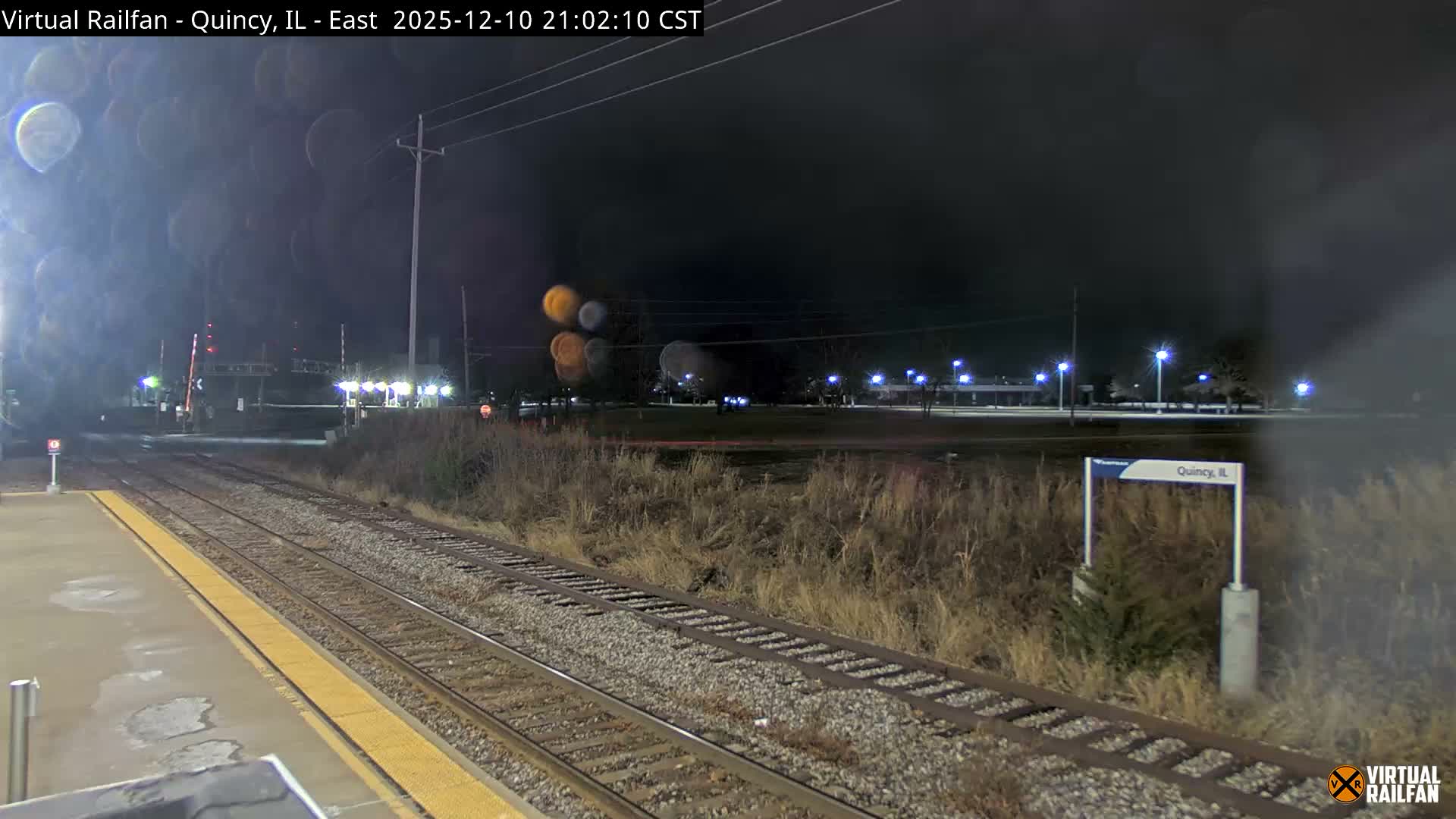 Quincy Amtrak Station & Railroad Crossing Live Cam - Quincy, Adams, Illinois, USA