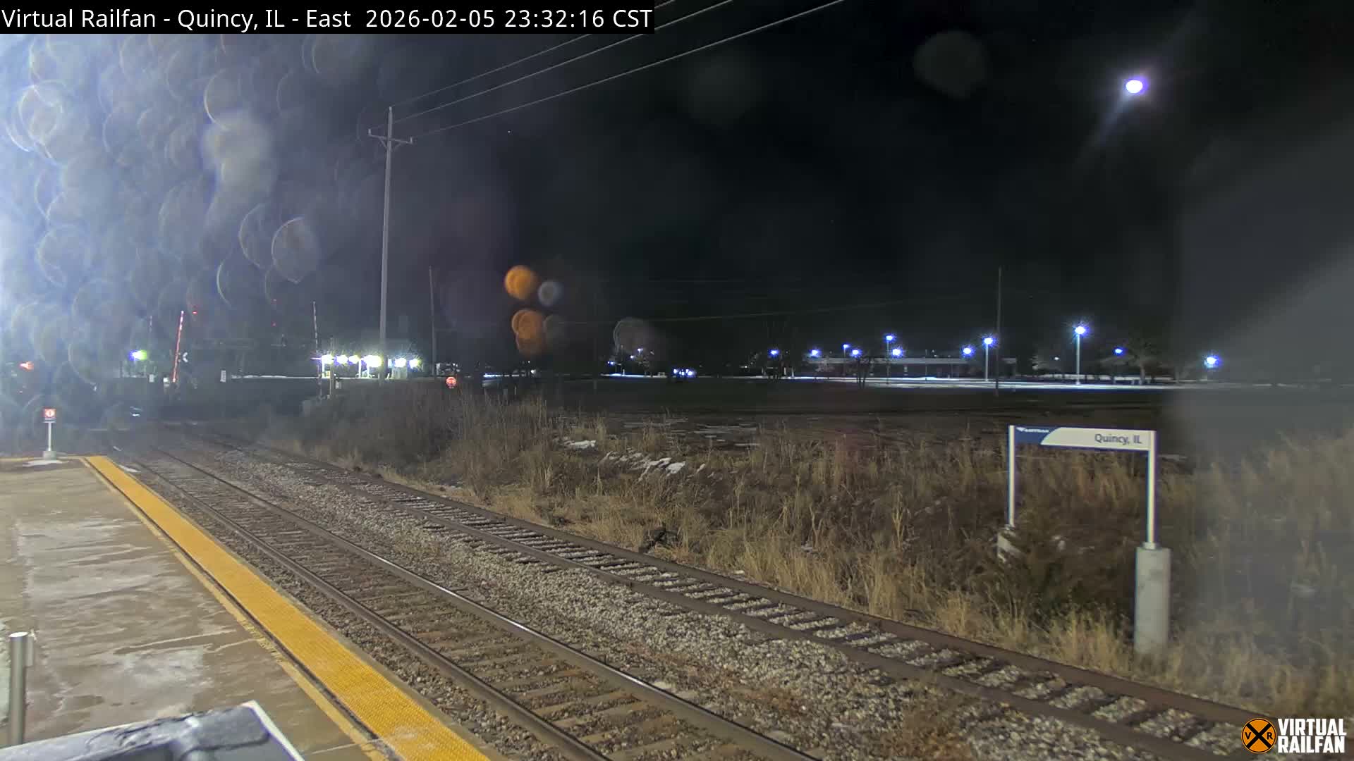 Quincy Amtrak Station & Railroad Crossing Live Cam - Quincy, Adams, Illinois, USA