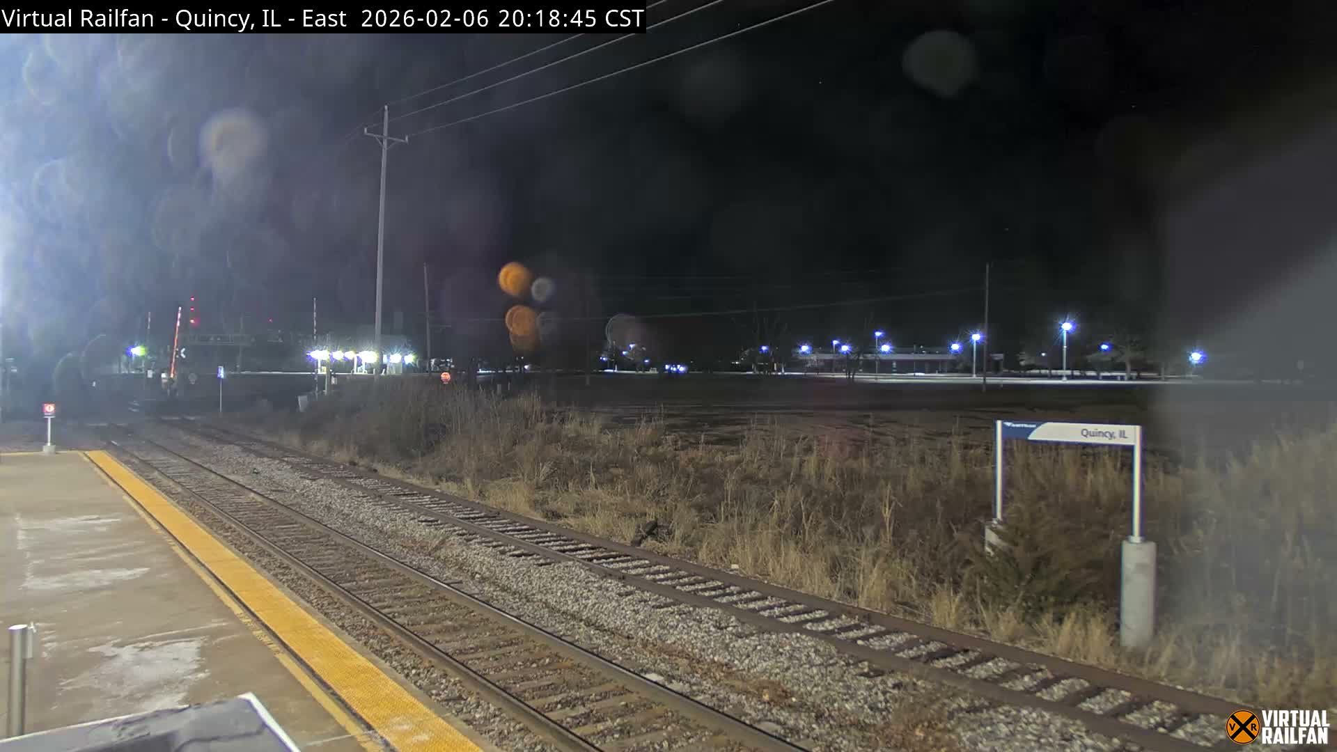 Quincy Amtrak Station & Railroad Crossing Live Cam - Quincy, Adams, Illinois, USA