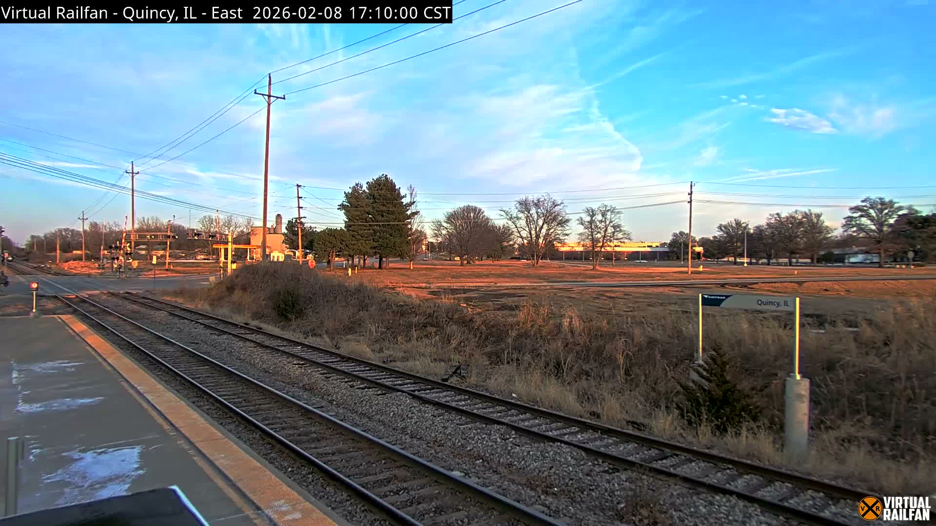 Quincy Amtrak Station & Railroad Crossing Live Cam - Quincy, Adams, Illinois, USA