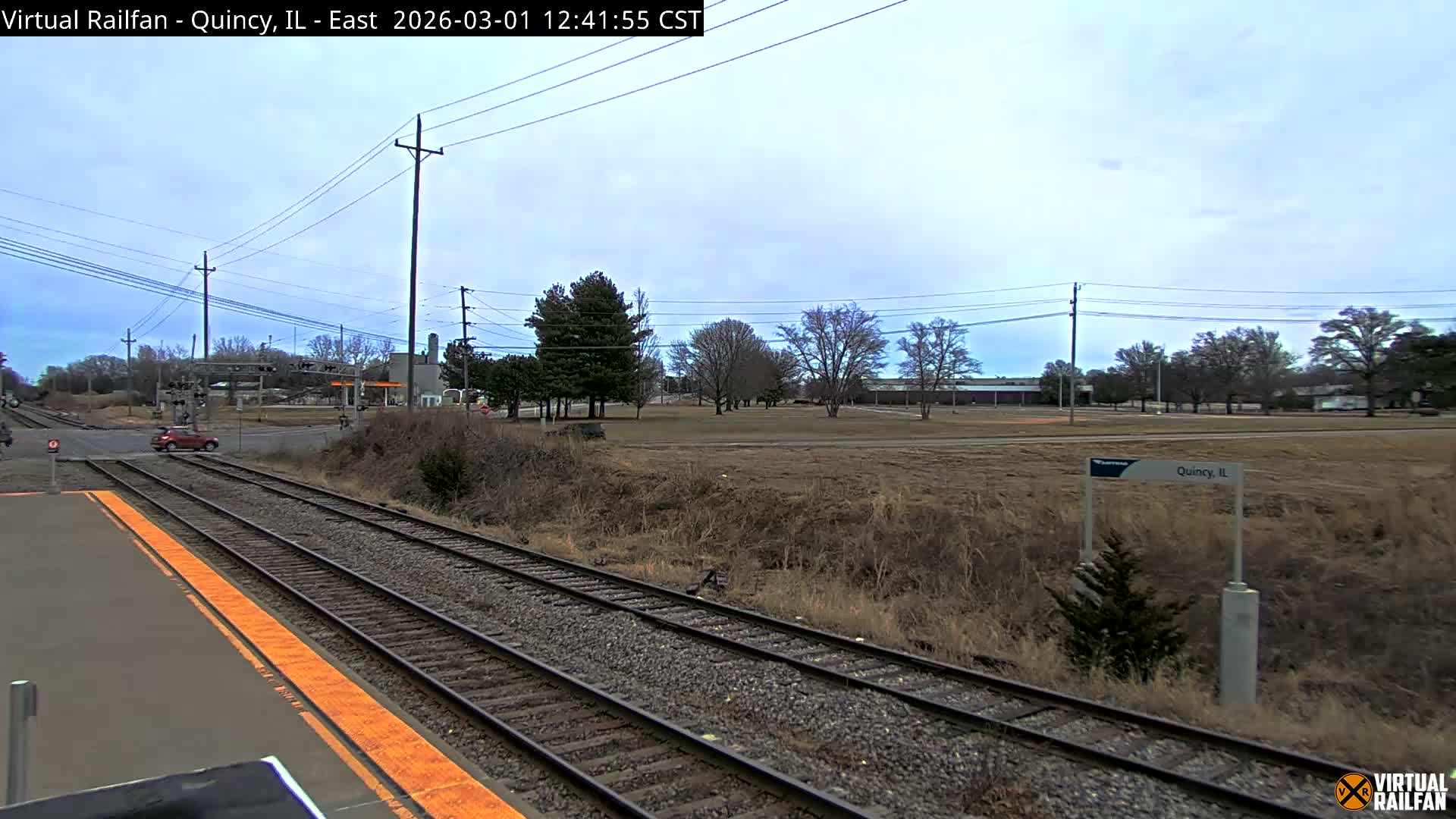 Quincy Amtrak Station & Railroad Crossing Live Cam - Quincy, Adams, Illinois, USA