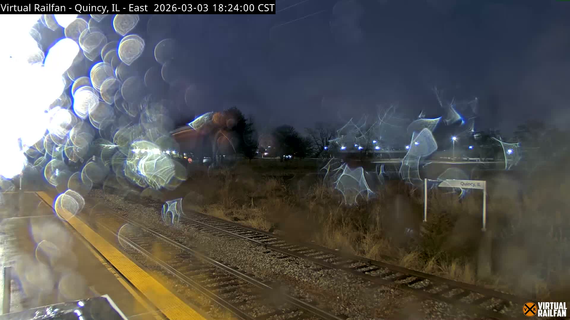 Quincy Amtrak Station & Railroad Crossing Live Cam - Quincy, Adams, Illinois, USA