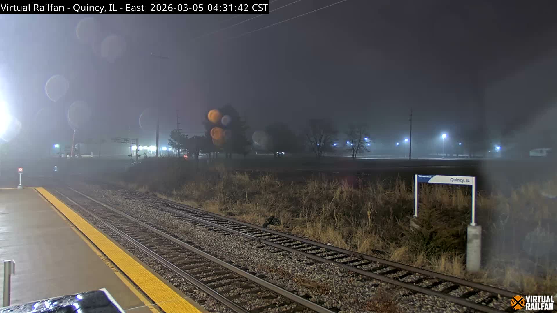 Quincy Amtrak Station & Railroad Crossing Live Cam - Quincy, Adams, Illinois, USA