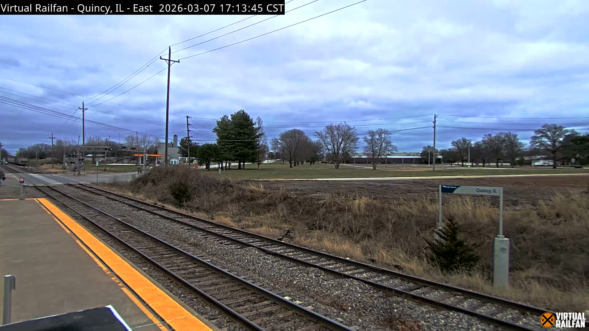 Quincy Amtrak Station & Railroad Crossing Live Cam - Quincy, Adams, Illinois, USA