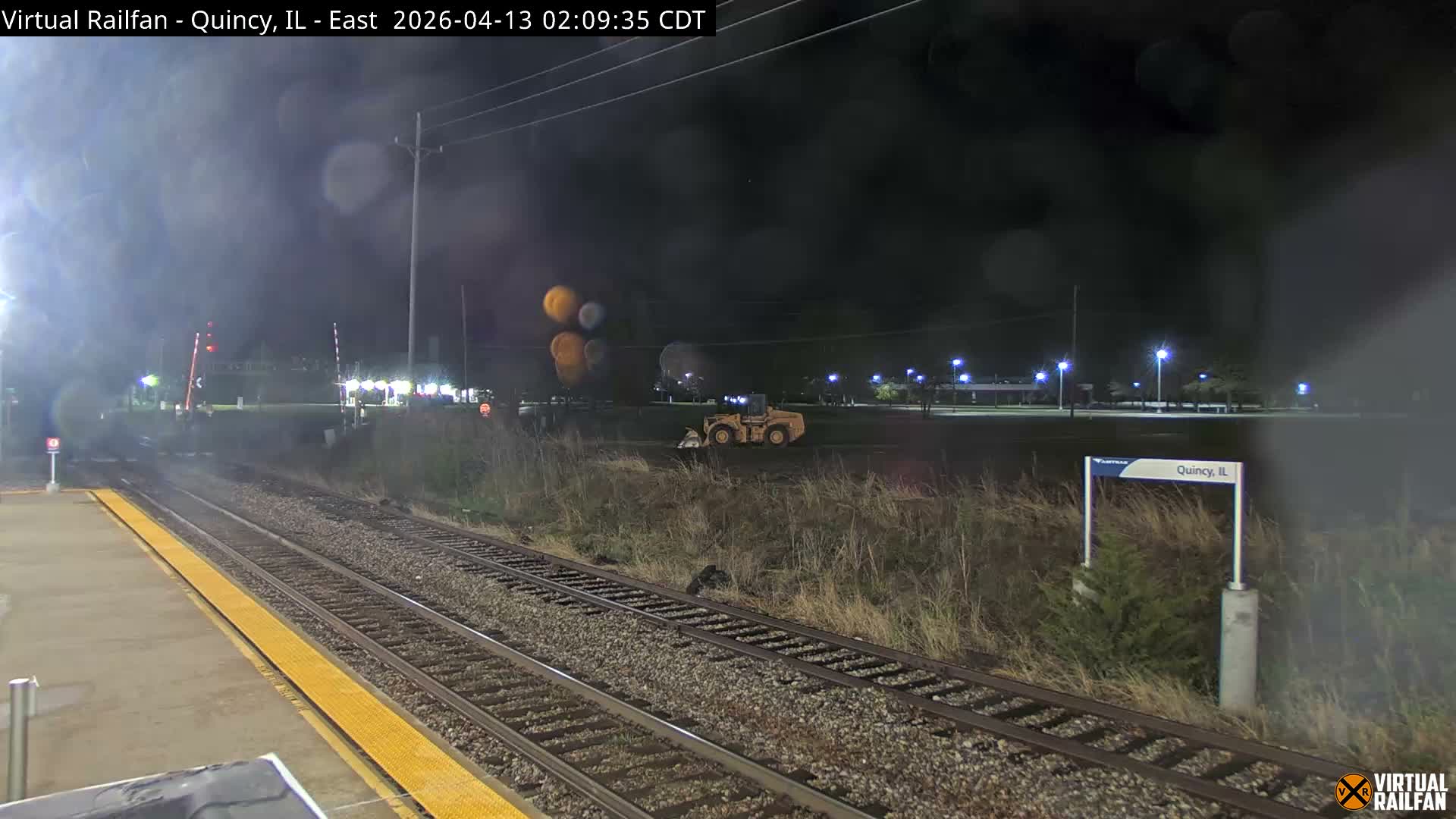 Quincy Amtrak Station & Railroad Crossing Live Cam - Quincy, Adams, Illinois, USA
