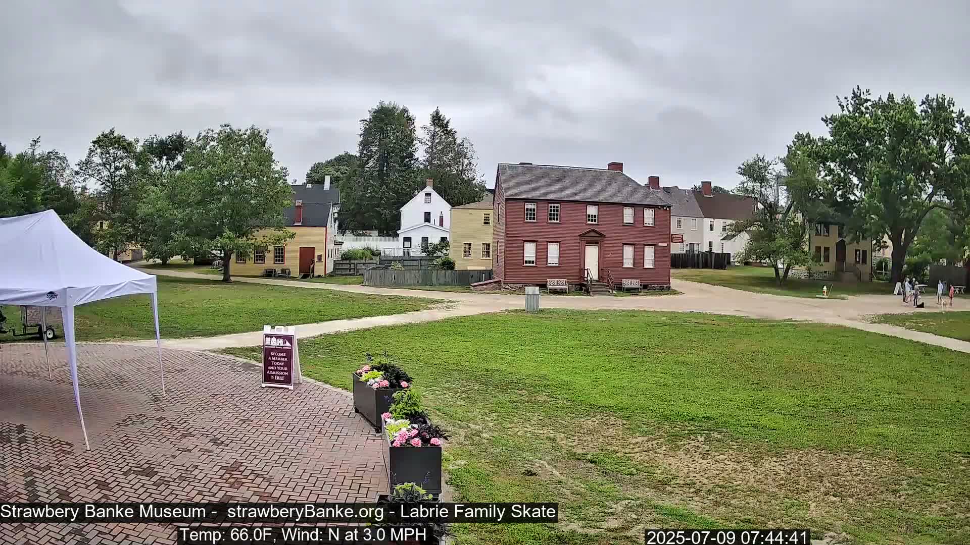 Labrie Family Skate Live Cam- New Hampshire