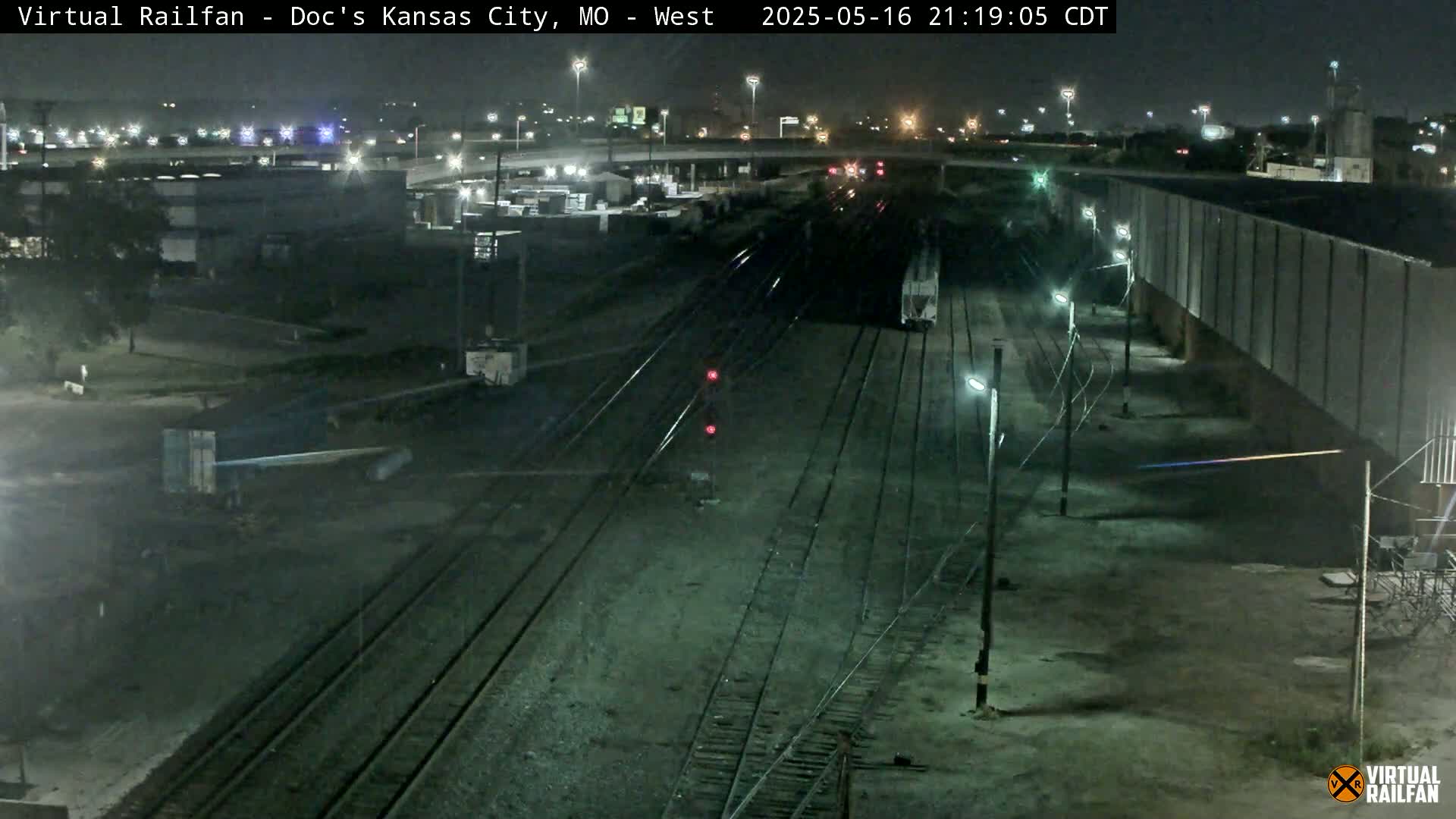 Kansas City Skyline & Train Depot Live Cam - Kansas City, Jackson, Missouri, USA 